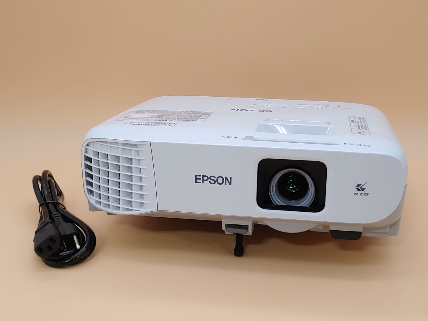 Epson PowerLite 970 3LCD Projector 4000 Lumen ANSI HD 1080p H865A (1245 Hours) ✔
