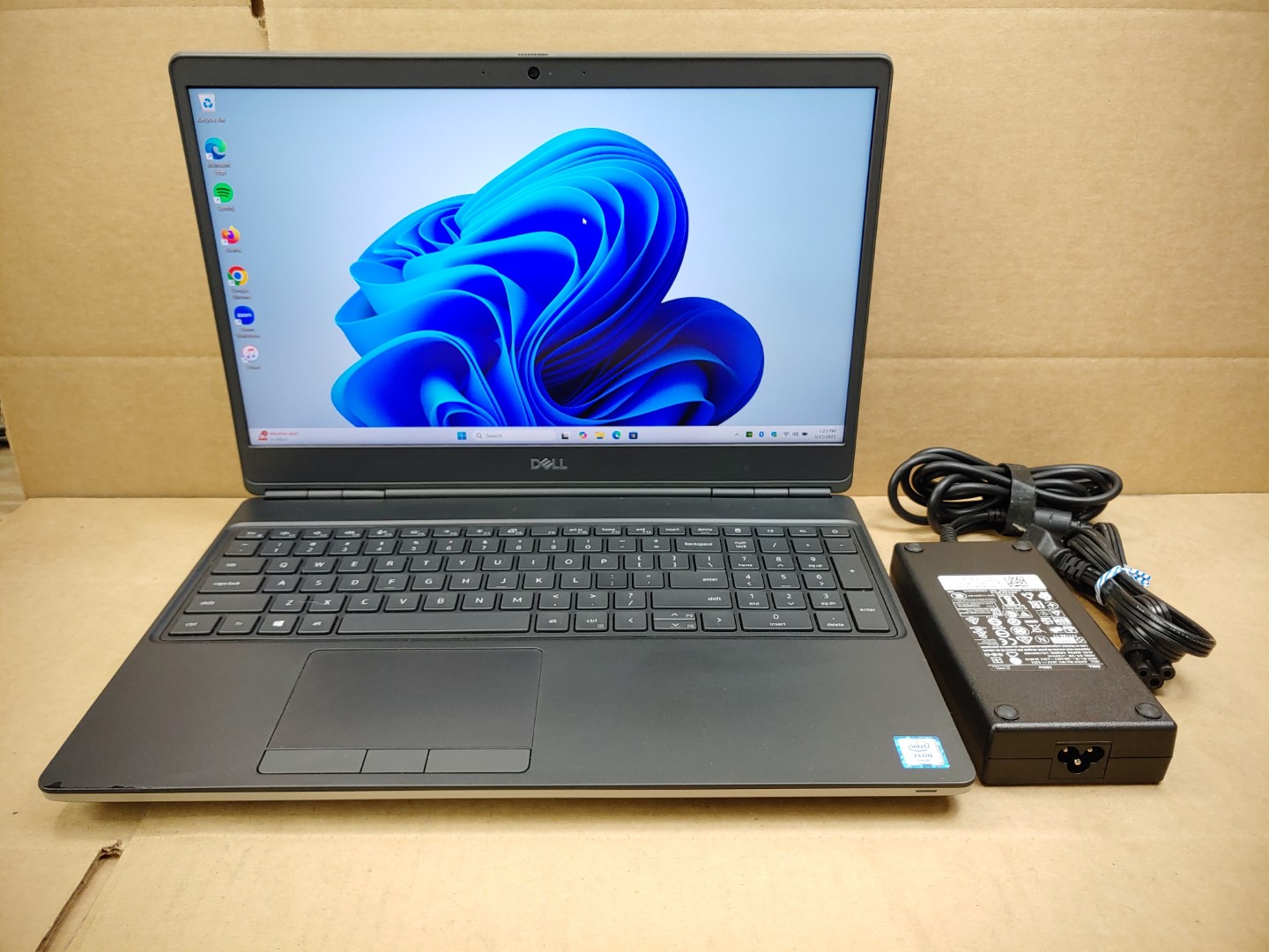 Dell Precision 7550 15.6" Xeon W-10885M✔64GB✔1TB+1TB NVMe SSD✔Win11Pro✔RTX 3000✔