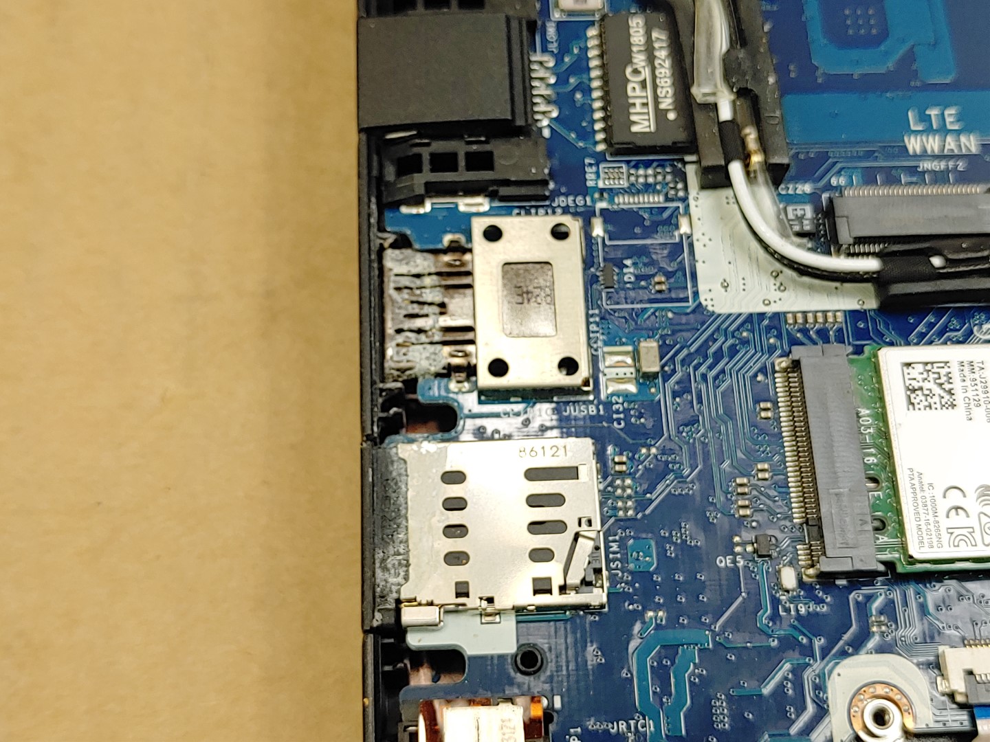 Dell Latitude 7480 14" i5-7300U✔ *NO BATT/SSD/RAM/AC* **BROKEN SCREEN** **READ** - Image 9