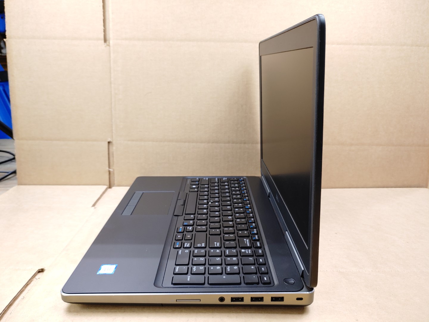 Dell Precision 7520 15.6" Xeon E3-1535M v6✔4GB✔*NO SSD/NO BATT/NO AC* ***READ*** - Image 3