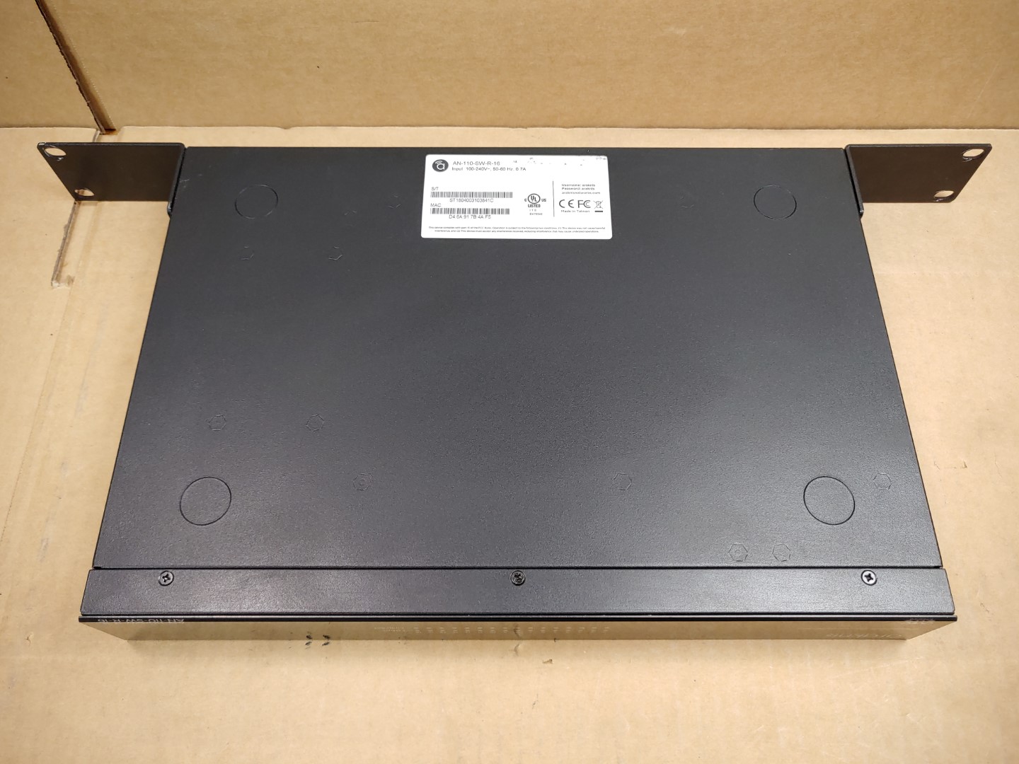 Araknis AN-110-SW-R-16 16-Port Gigabit Cloud managed switch w/ Ears ✔✔✔✔ - Image 8