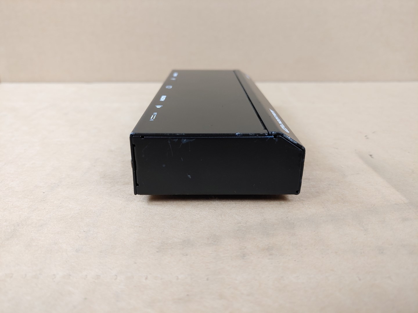 CRESTRON AM-101 AirMedia Presentation Gateway ((6508053)) **NO A/C** - Image 3