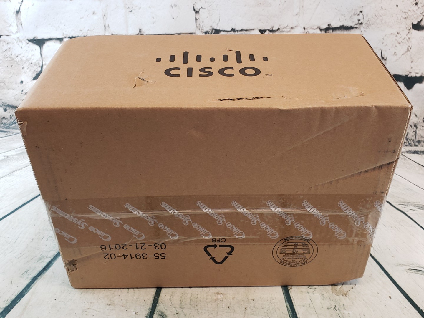 Cisco WS-C2960CPD-8TT-L 8 Fast PoE+ ports, 2 Uplink, LAN Base Switch - Image 7
