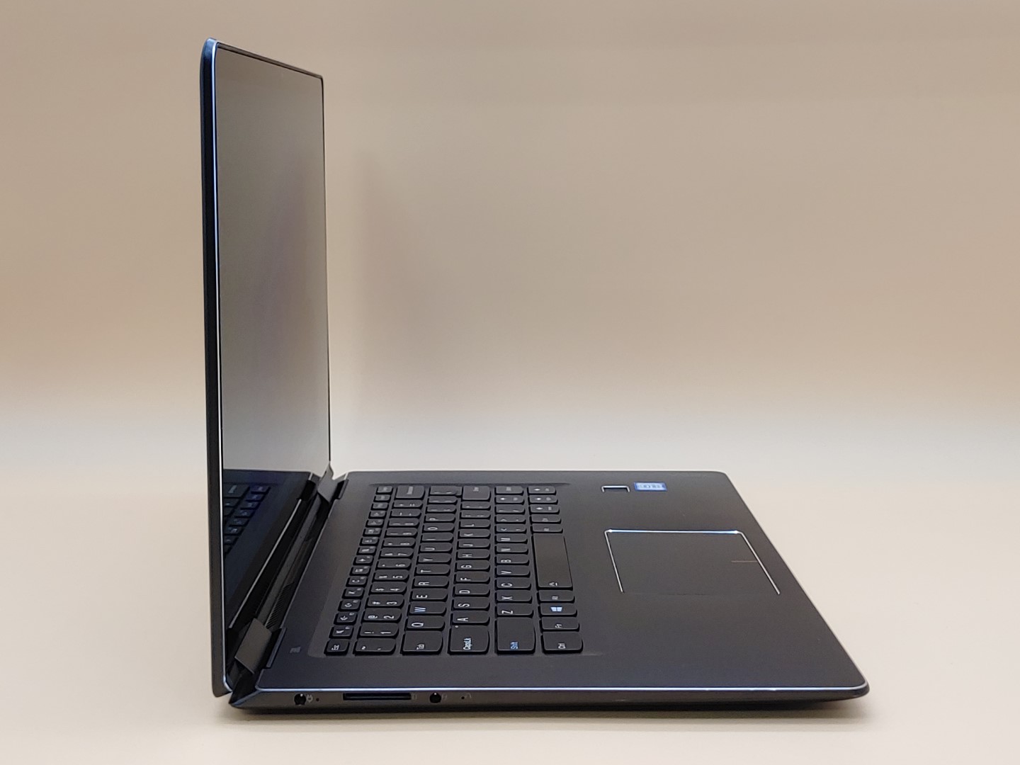 Lenovo Yoga 710-15IKB 15.6" Touch Intel i5-7200U✔8GB✔256GB SSD✔Win11✔ **NO A/C** - Image 3