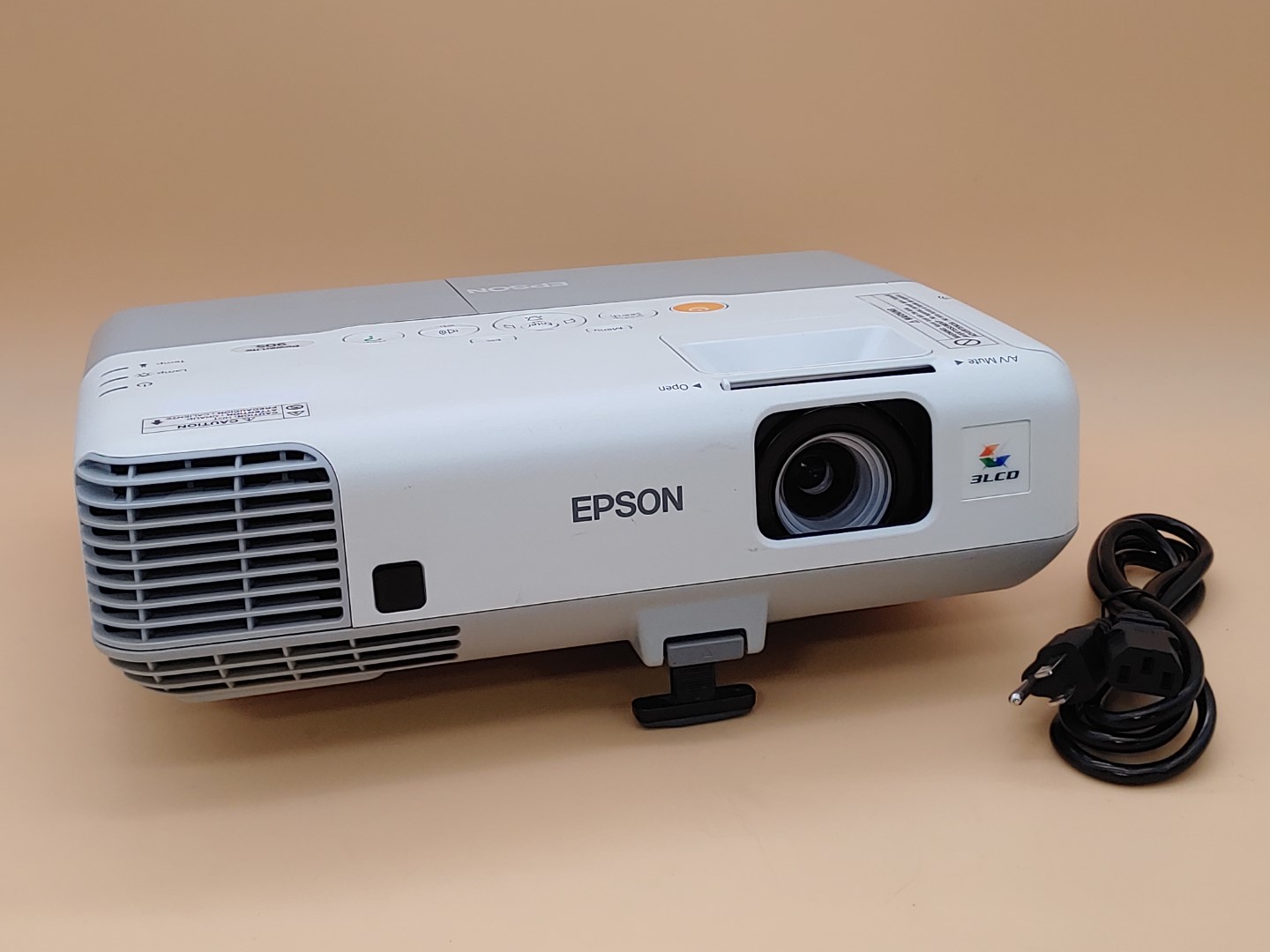 Epson PowerLite 905 H387A XGA 3LCD HDMI 3,000 ANSI Lumen Projector (553 HOURS)