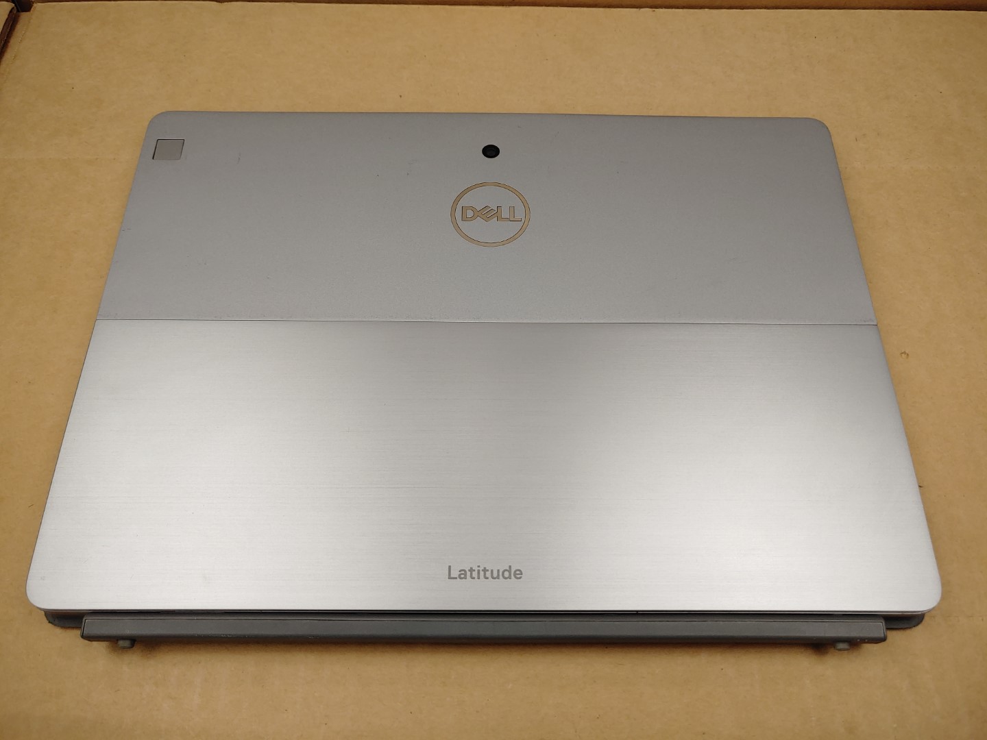 Dell Latitude 7200 2-in-1 12.3" i7-8665U✔16GB✔512GB✔*NO BATT/NO OS/NO AC* *READ* - Image 7