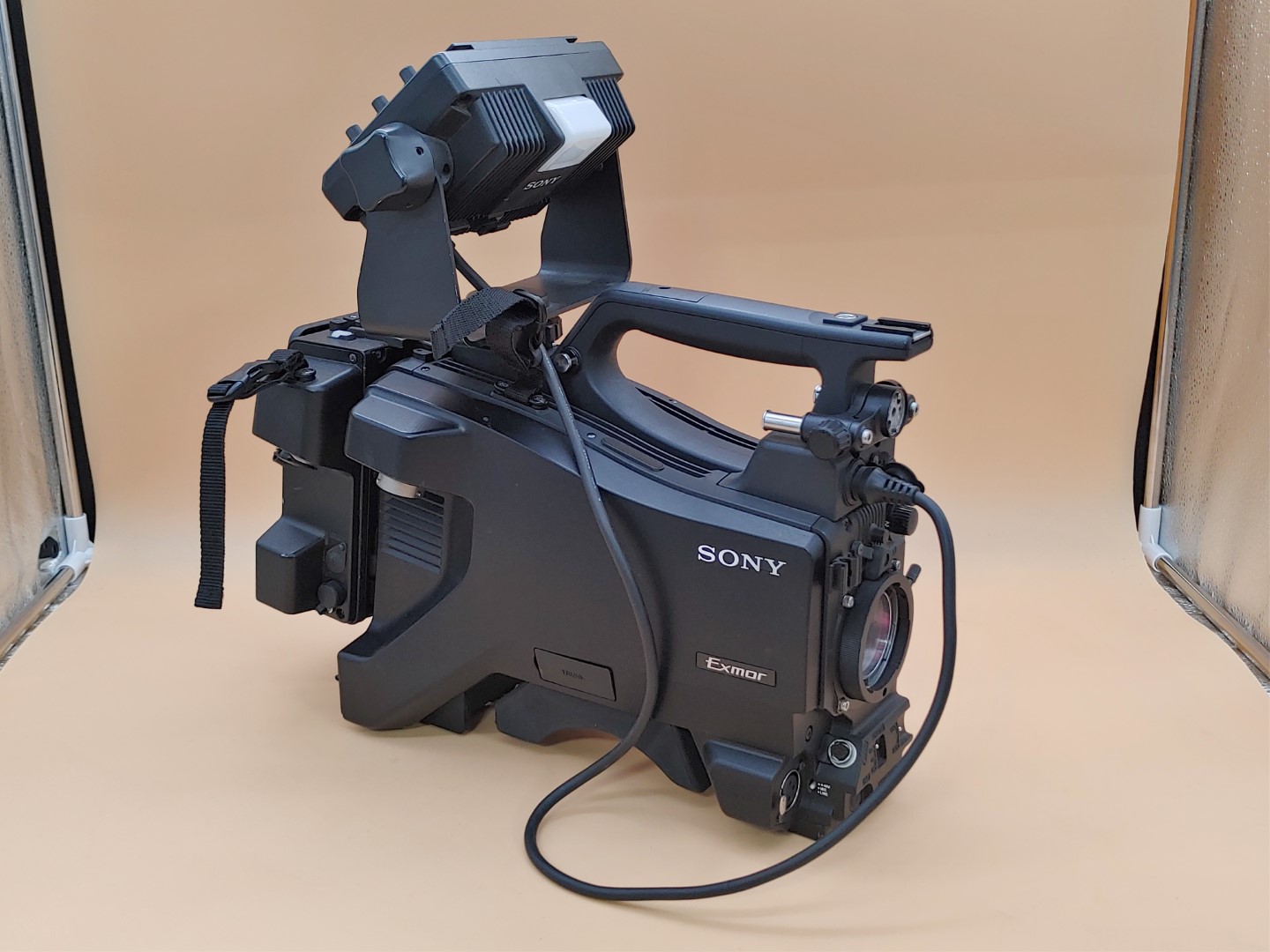 Sony HXC-D70 Studio HD Camcorder w/ DXF-C50WA + CA-FB70 ✔✔✔ **NO LENS OR BATT**