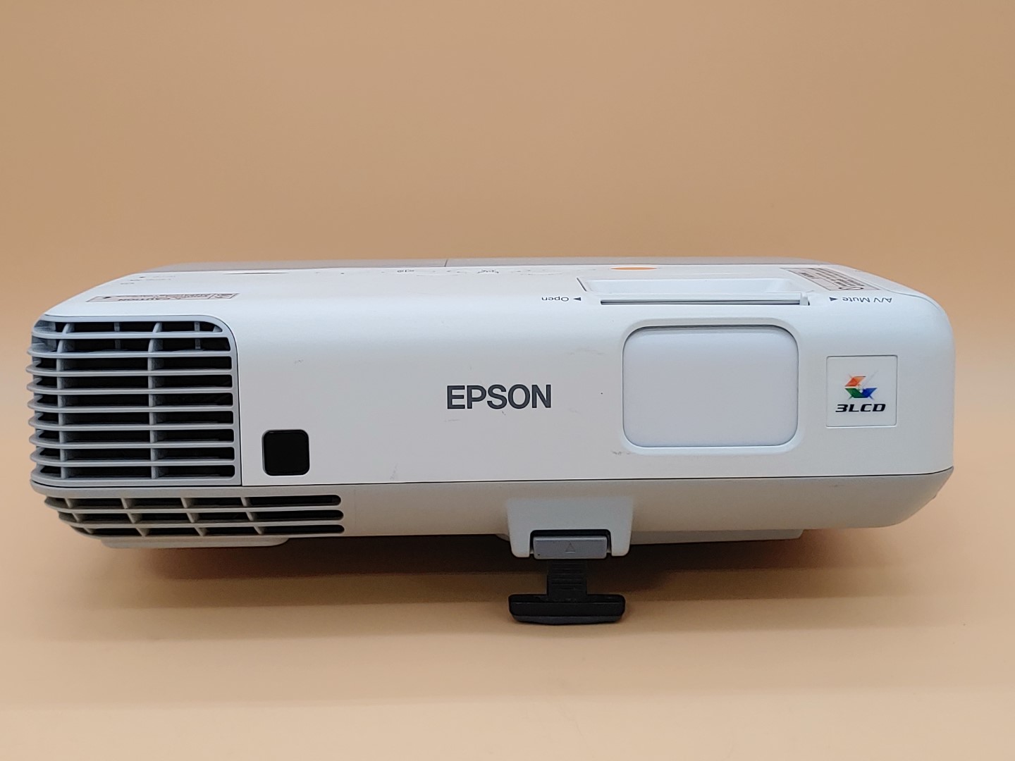 Epson PowerLite 905 H387A XGA 3LCD HDMI 3,000 ANSI Lumen Projector (553 HOURS) - Image 3