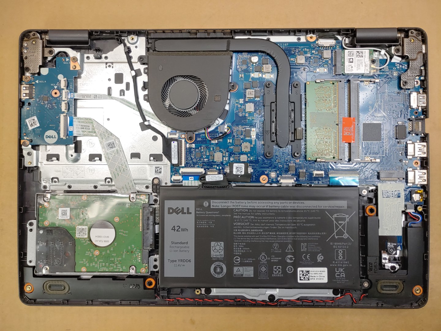 Dell Inspiron 3501 15.6" Intel i3-1115G4✔8GB✔1TB HDD✔ *NO OS/AC* **BAD DC JACK** - Image 7