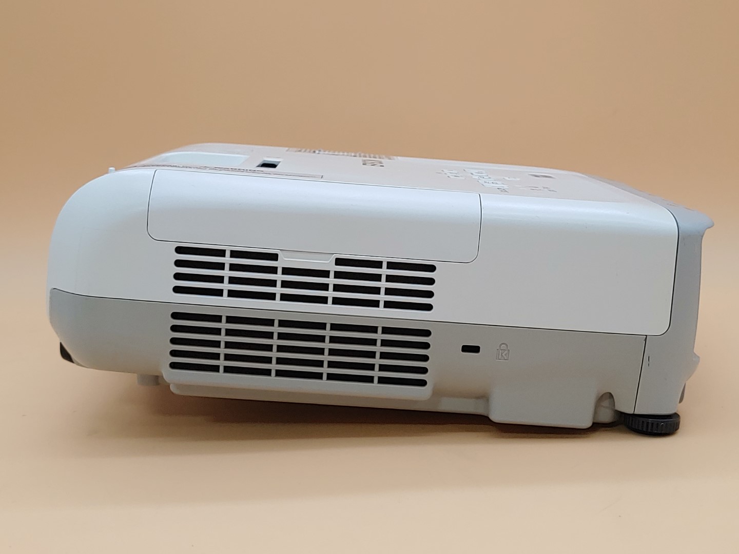 Epson PowerLite 965H H682A XGA 3LCD HDMI 3,500 ANSI Lumen Projector (2594 HOURS) - Image 5