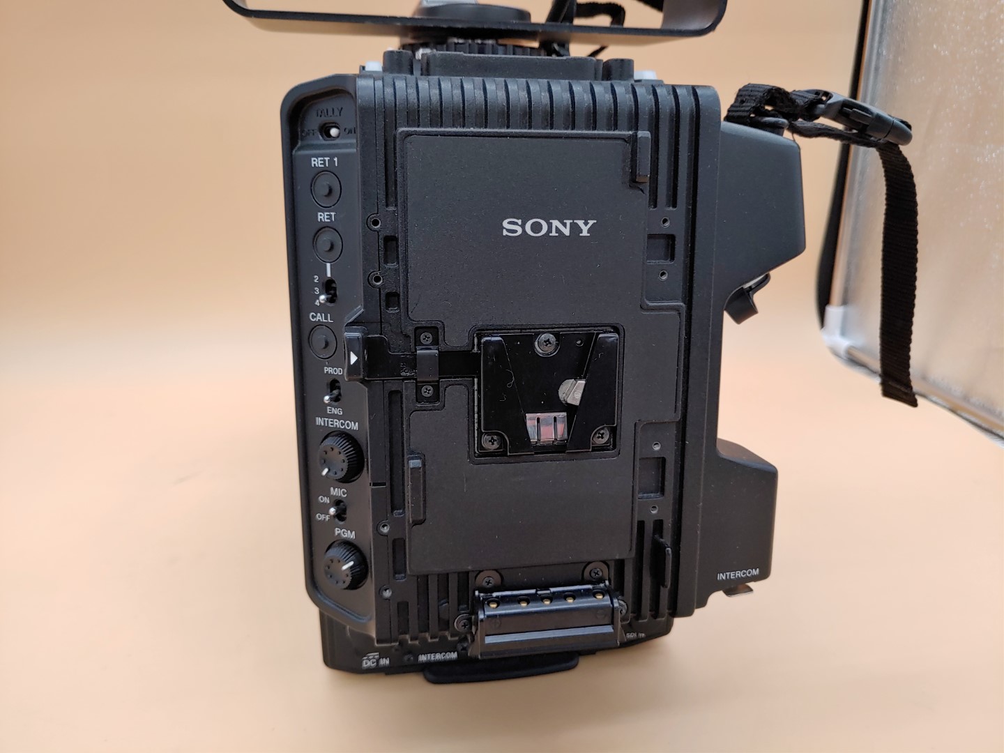 Sony HXC-D70 Studio HD Camcorder w/ DXF-C50WA + CA-FB70 ✔✔✔ **NO LENS OR BATT** - Image 7