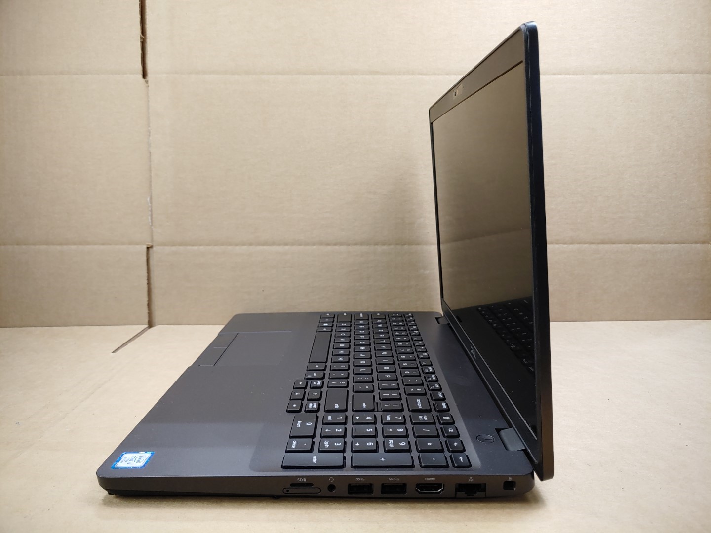 Dell Latitude 5500 15.6" i5-8365U✔ *NO SSD/NO RAM/NO BATT/NO AC* *BROKEN SCREEN* - Image 3