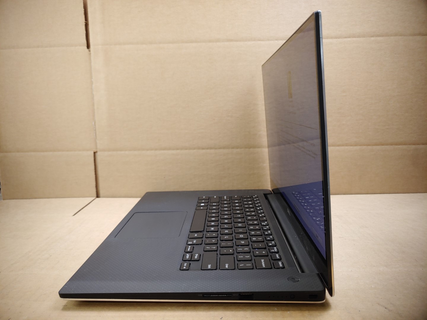 Dell Precision 5520 15.6" Xeon-E3-1505 v6✔32GB✔512GB✔M1200✔*NO OS/NO AC* *READ** - Image 3