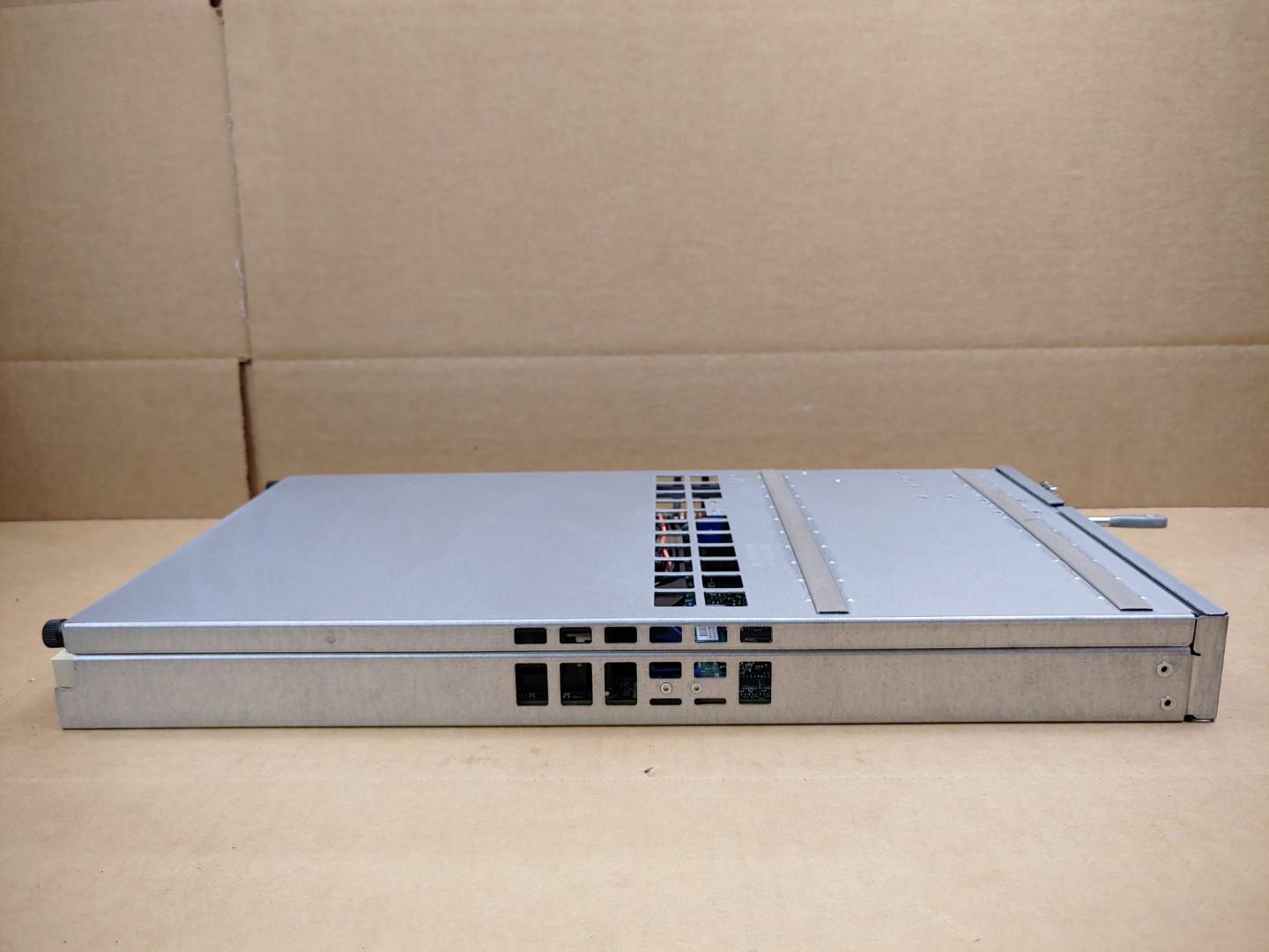 HP QR511-63001 HPE 3PAR STORESERV 7200c Controller Module (Rev:A2) ✔ 756817-001 - Image 3