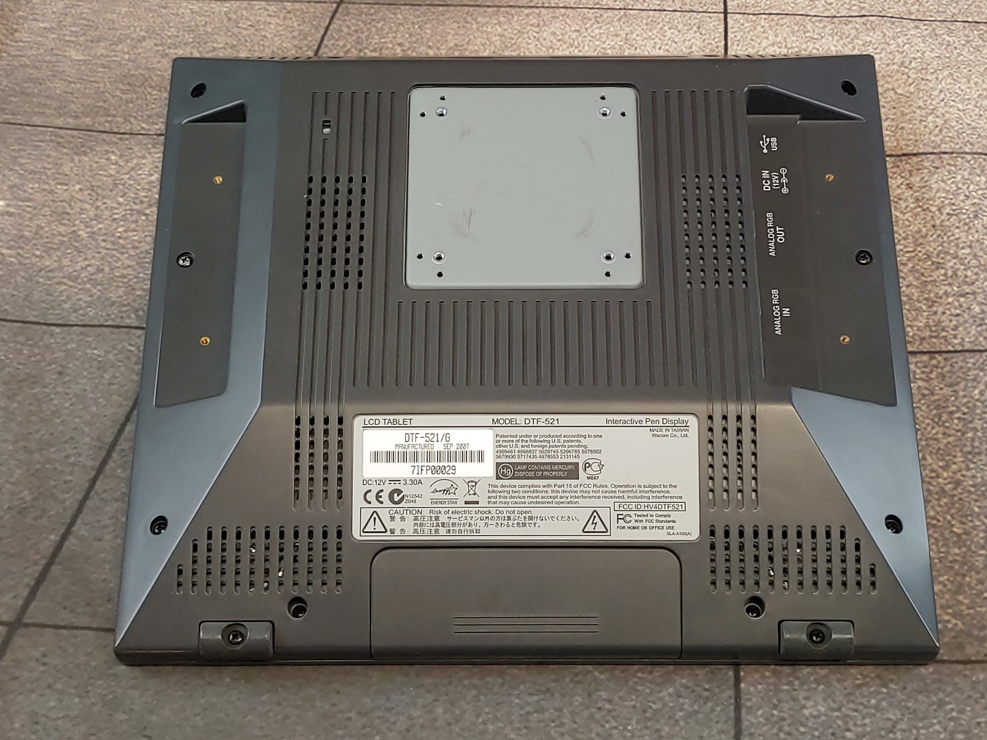 Wacom DTF-521 Graphic Interactive Pen Display Tablet 15" LCD, PC/Mac - Image 5