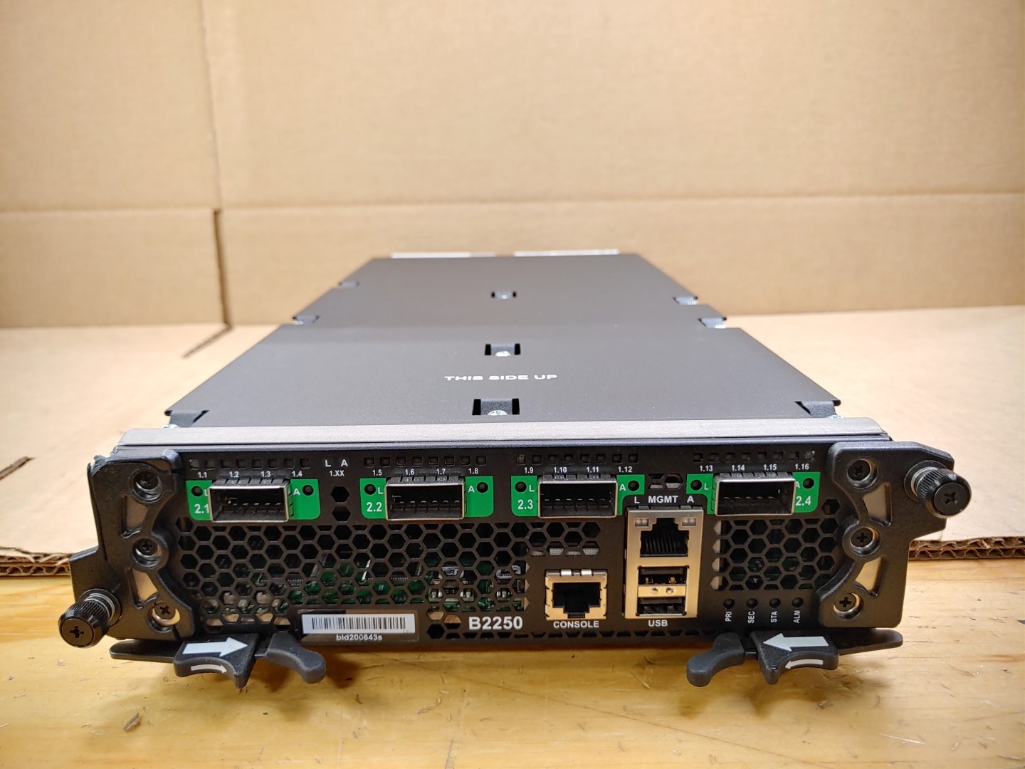 F5-VPR-LTM-B2250 F5 C2400 VIPRION Blade Local Traffic Manager(400-0039-03) *READ