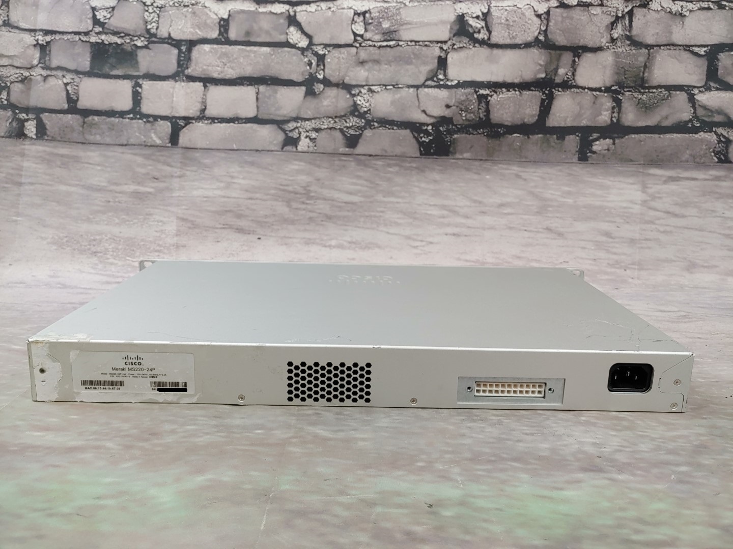 *UNCLAIMED* Cisco Meraki MS220-24p 24-Port PoE Switch (MS220-24P-HW) - Image 3