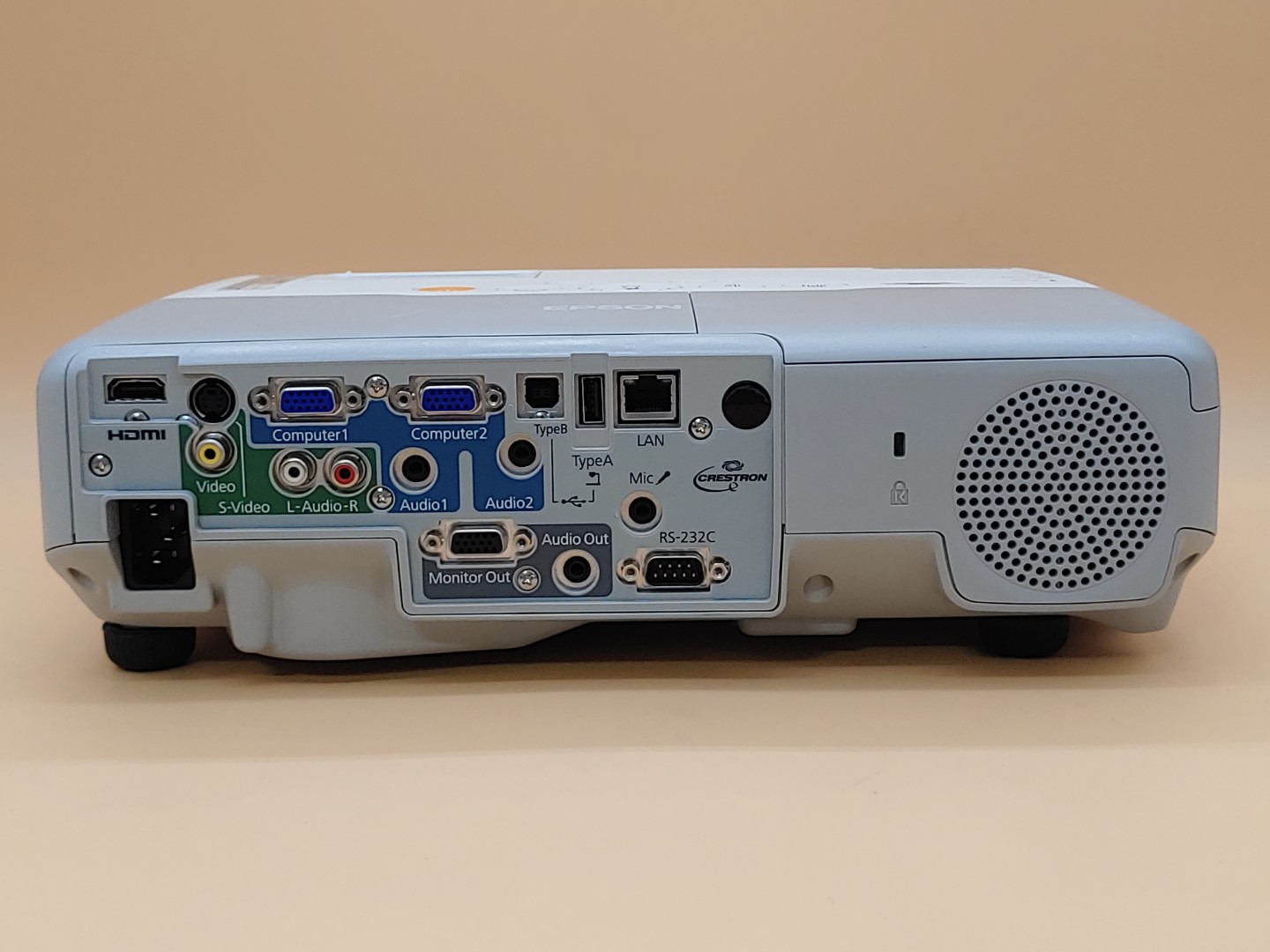 Epson PowerLite 905 H387A XGA 3LCD HDMI 3,000 ANSI Lumen Projector (553 HOURS) - Image 7