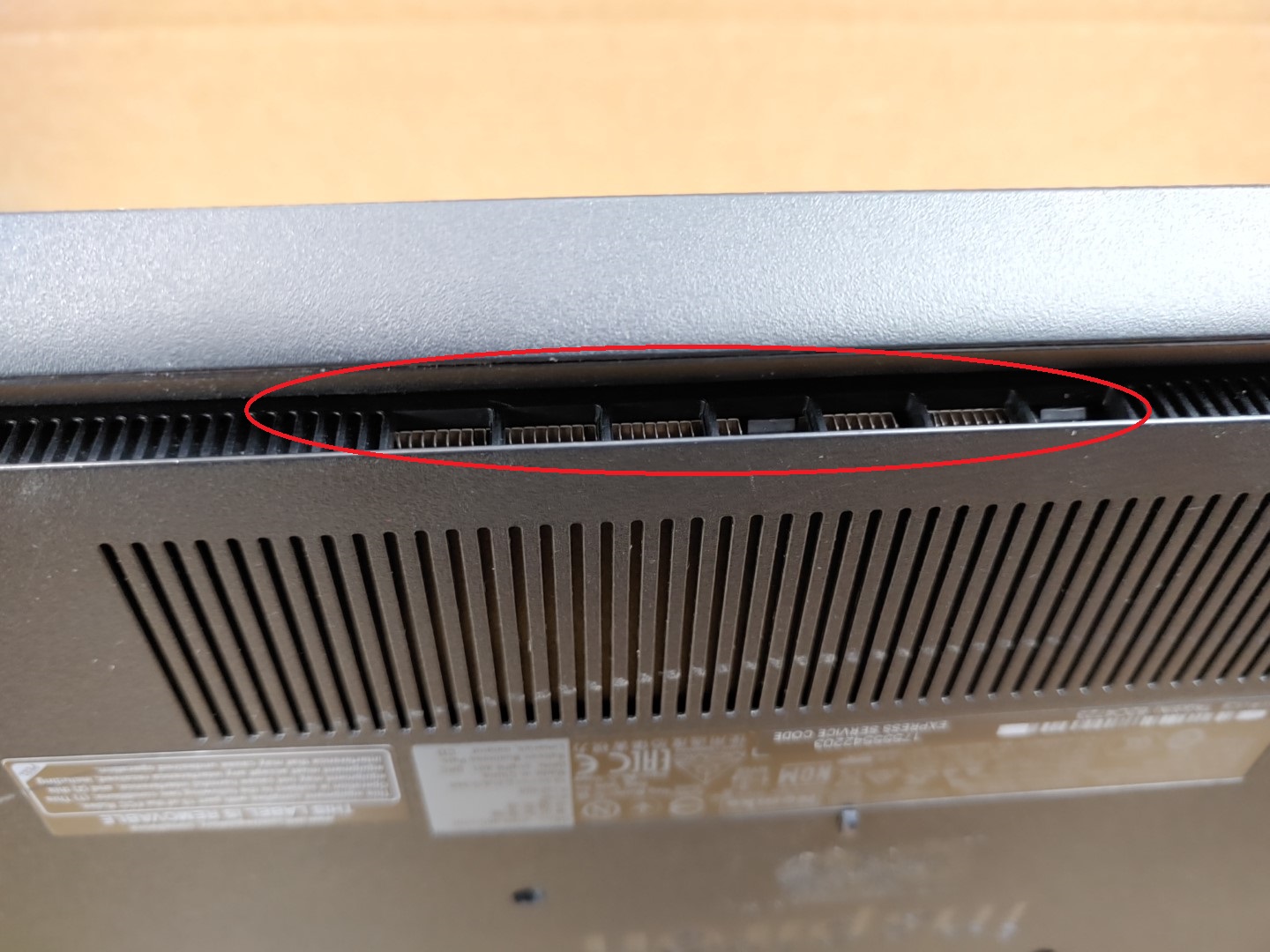 Dell Inspiron 3585 15.6" Ryzen 3 2200U✔*NO RAM/NO HDD/NO AC**BAD KEYBOARD**READ* - Image 9