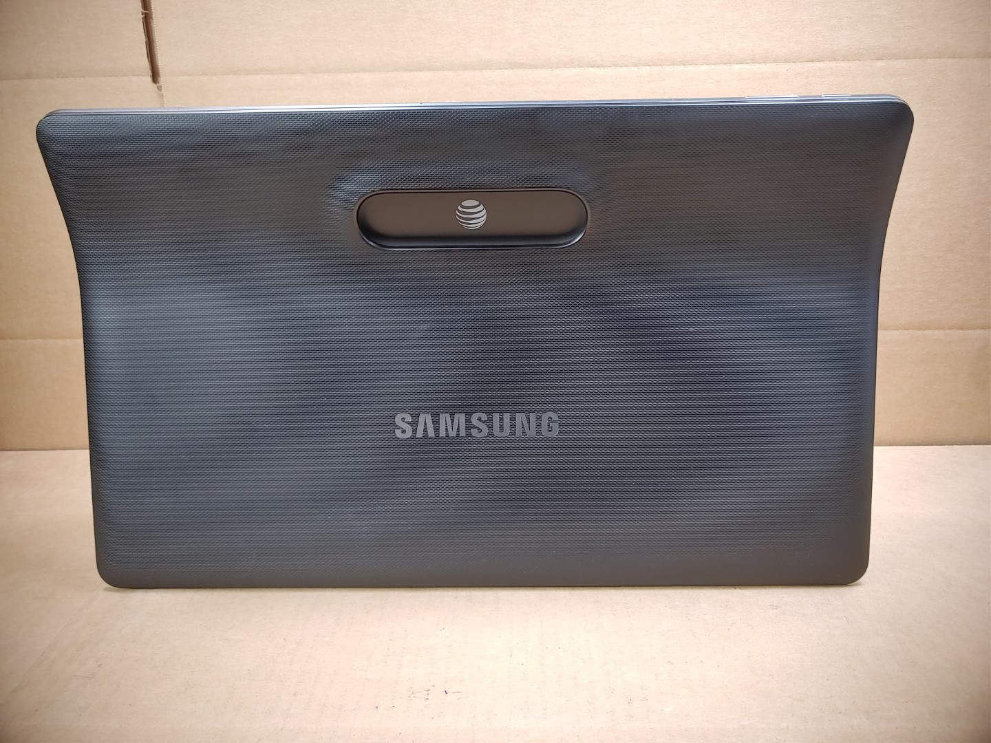 Samsung Galaxy View SM-T677A 64GB Wi-Fi + 4G (AT&T Locked) 18.4" Tablet *NO A/C* - Image 4