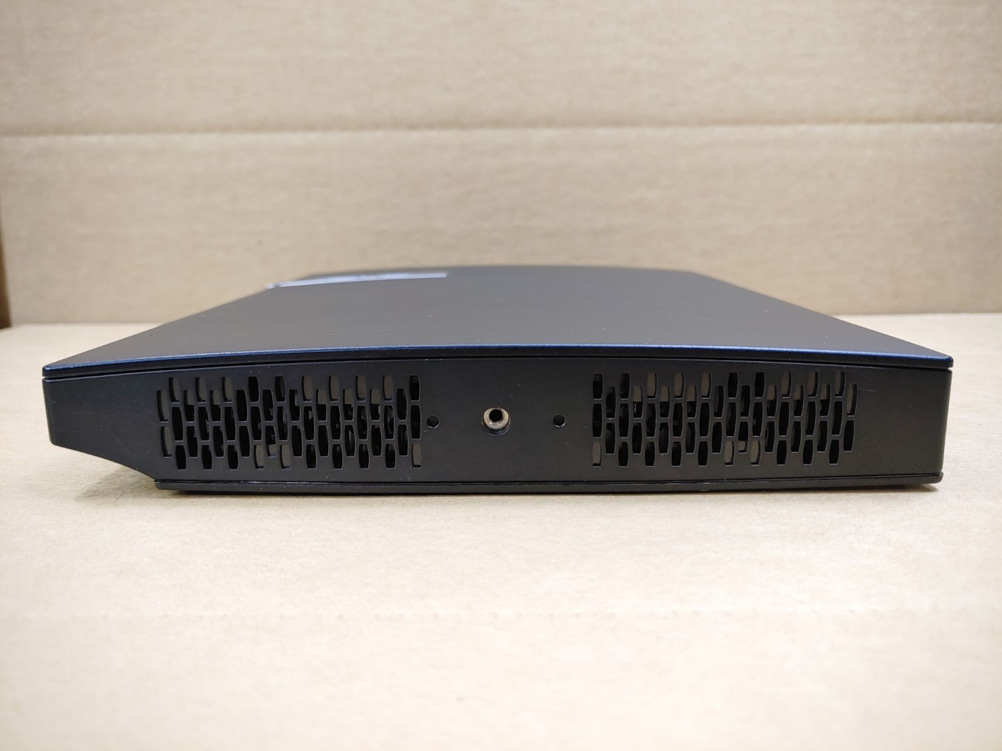 ASUS EeeBox PC EB1033 Intel Atom D2700 2.13GHz✔2GB RAM✔320GB HDD✔ *NO OS/NO AC* - Image 5