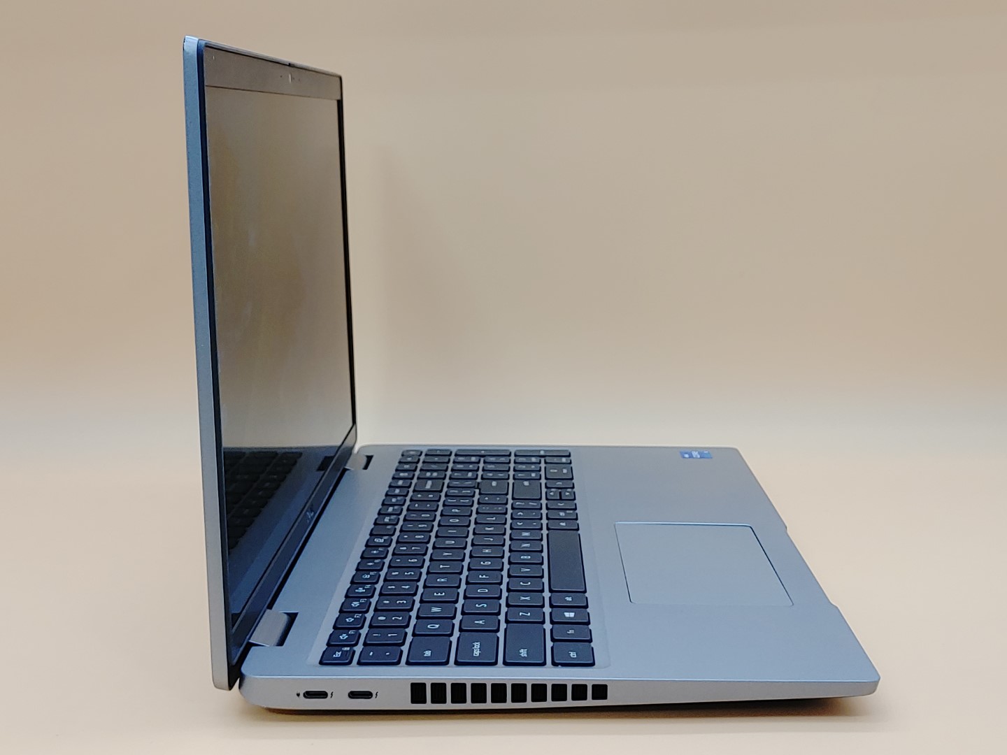 Dell Latitude 5520 15.6" Intel i5-1135G7✔16GB✔512GB✔Windows11Pro✔ *NO A/C* *READ - Image 2