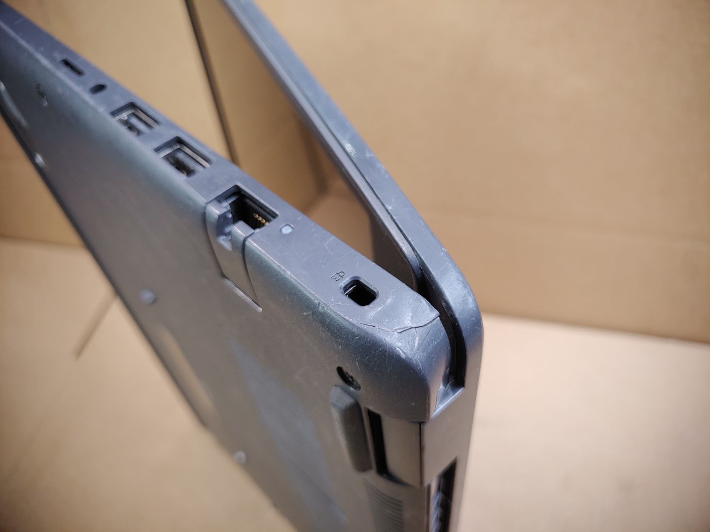 Dell Latitude 3410 14" Touch i3-10110U✔ ***NO RAM/NO SSD/NO AC* **READ** - Image 10