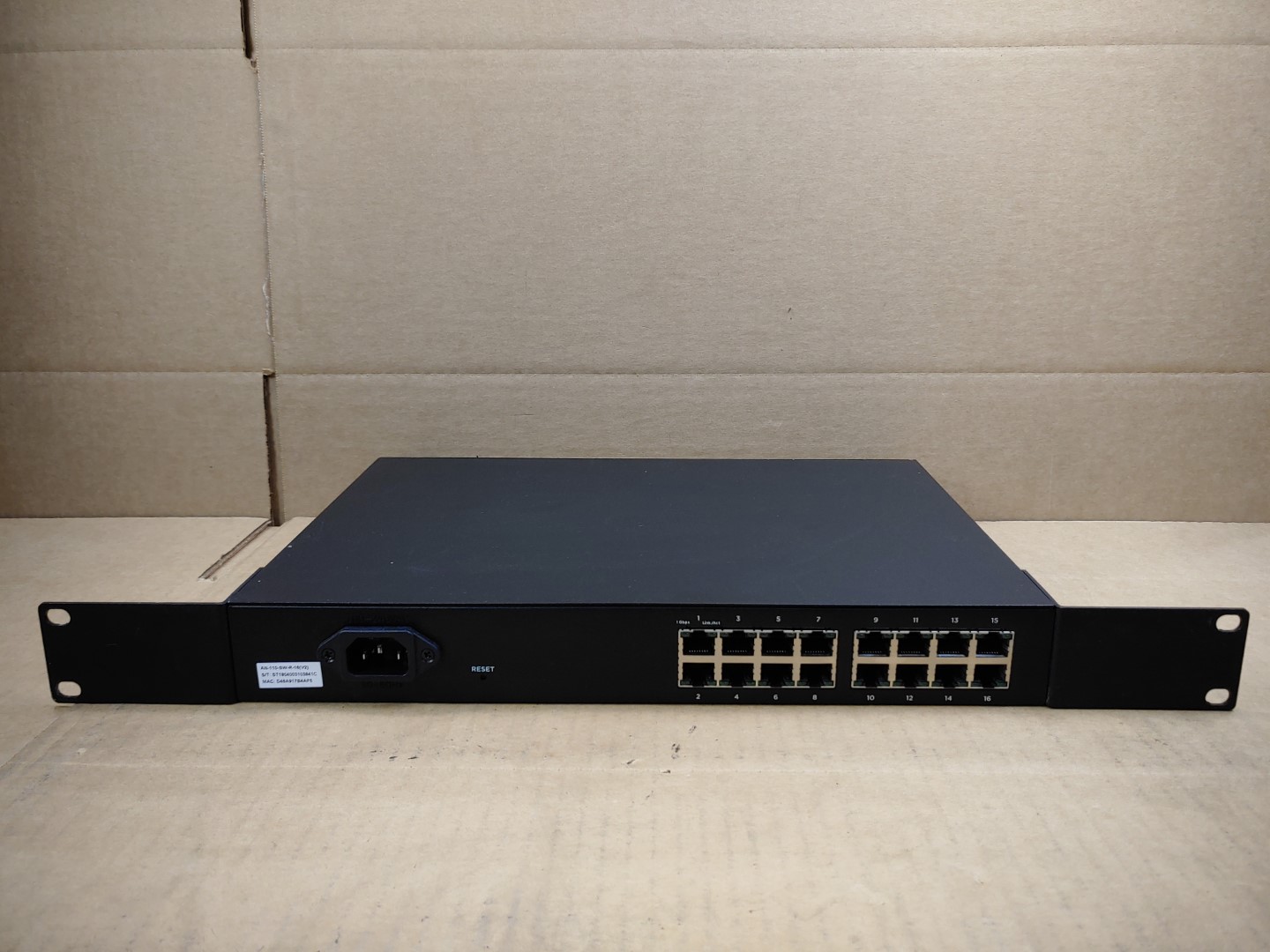 Araknis AN-110-SW-R-16 16-Port Gigabit Cloud managed switch w/ Ears ✔✔✔✔ - Image 7