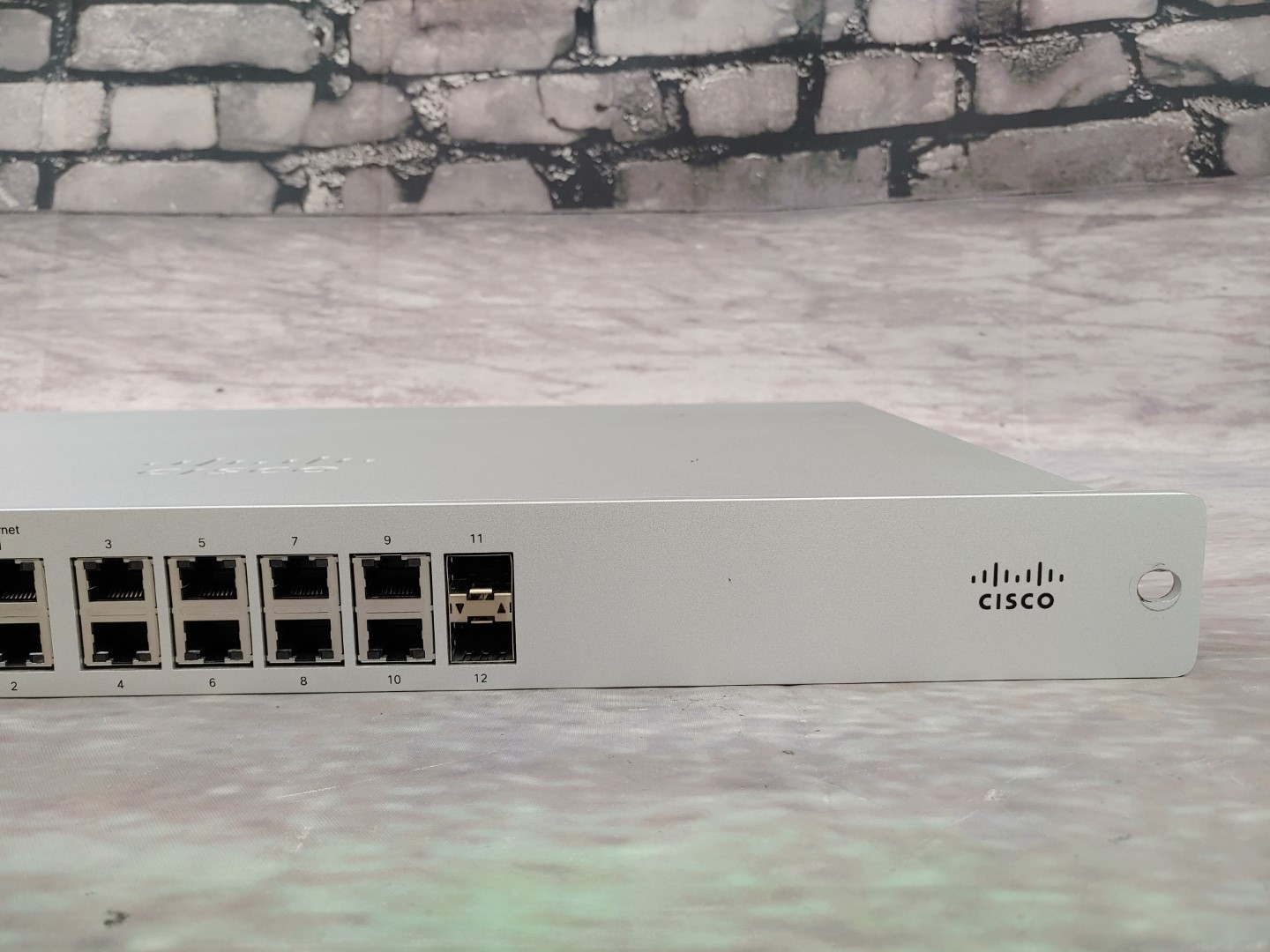 CISCO Meraki (MX84-HW) Meraki Cloud Managed Security Appliance *UNCLAIMED* - Image 4