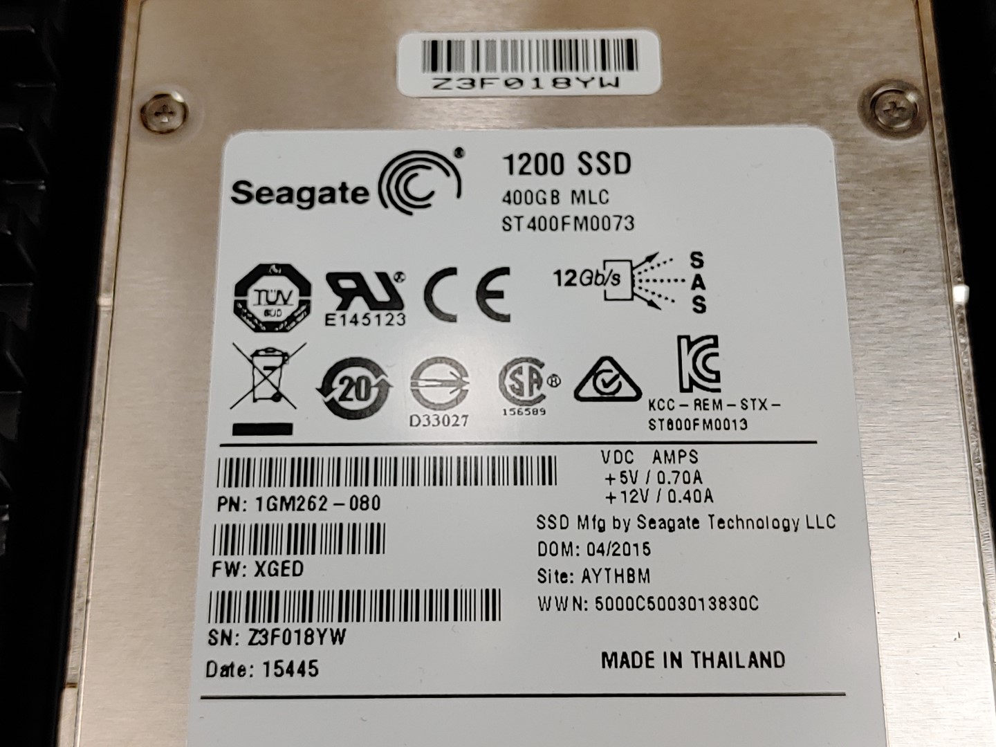 Seagate 1200 400GB 12Gb/s SAS 2.5" SSD ST400FM0073 w/ 3.5 WD Icepack WDSL003B-02 - Image 3