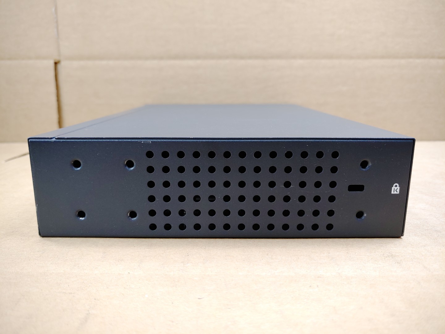 HP ProCurve 2615-8 PoE Switch J9565A w/ PSU + Shelf Bundle ✔✔✔ - Image 8