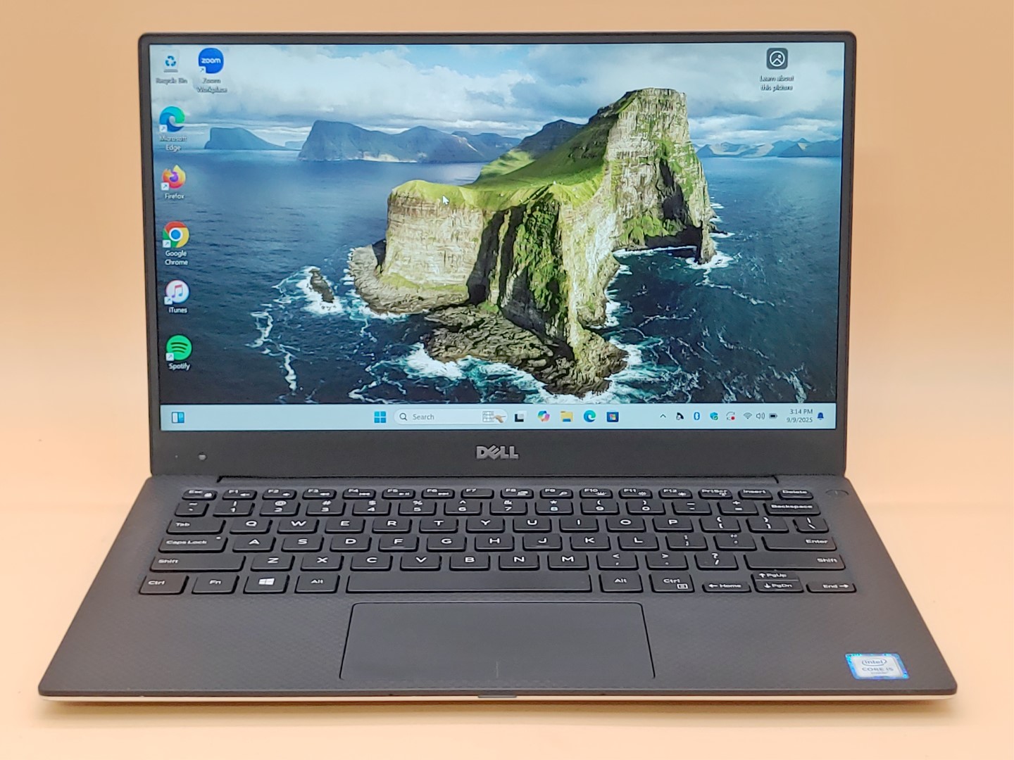 Dell XPS 13 9350 13.3" Intel i5-6200U✔4GB RAM✔128GB SSD✔Win11✔ *NO A/C* **READ**