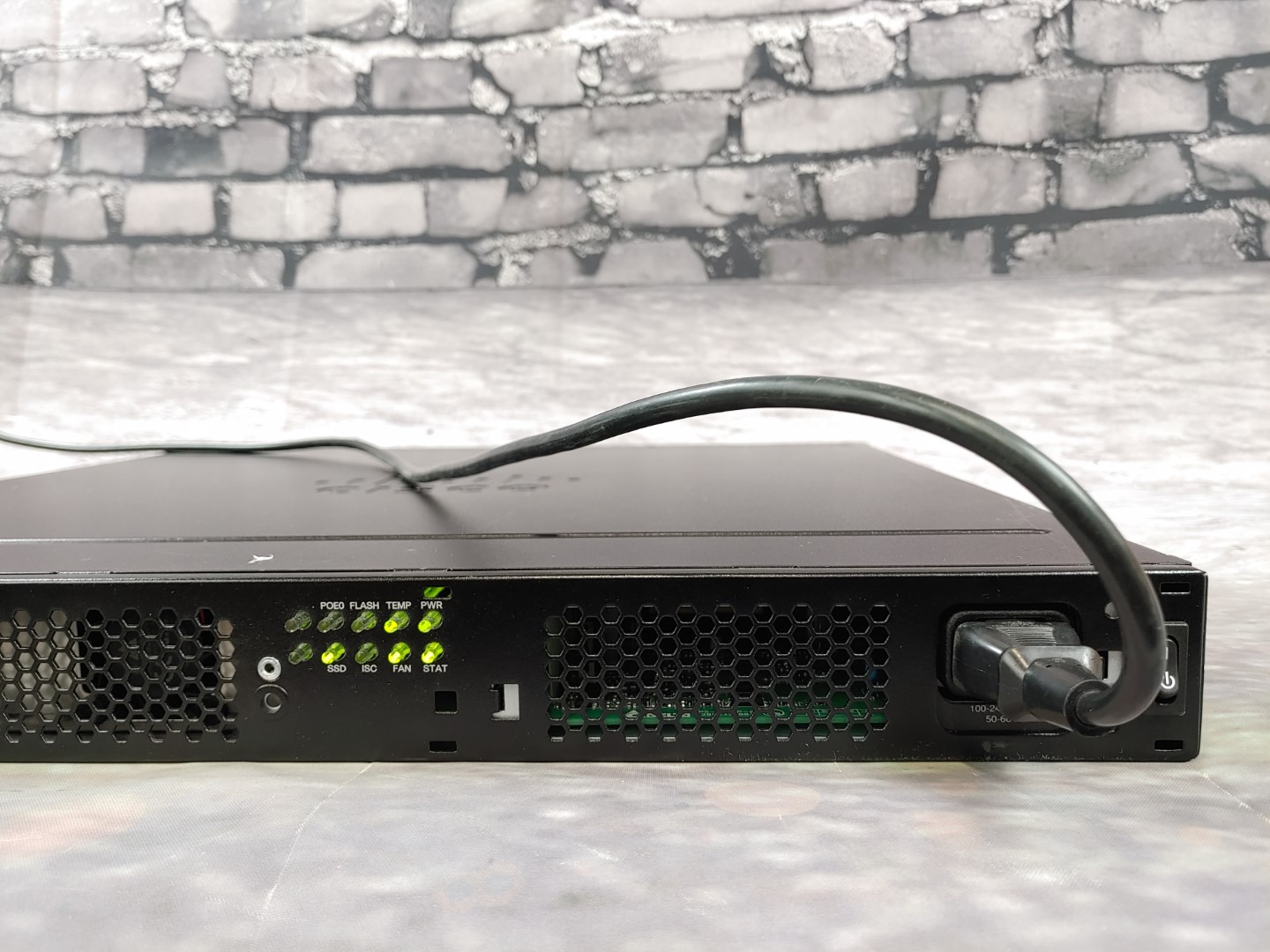 CISCO ISR4331/K9 V02 4300 Series INEGRATED Services Router - MISSING FACEPLATE - Image 3