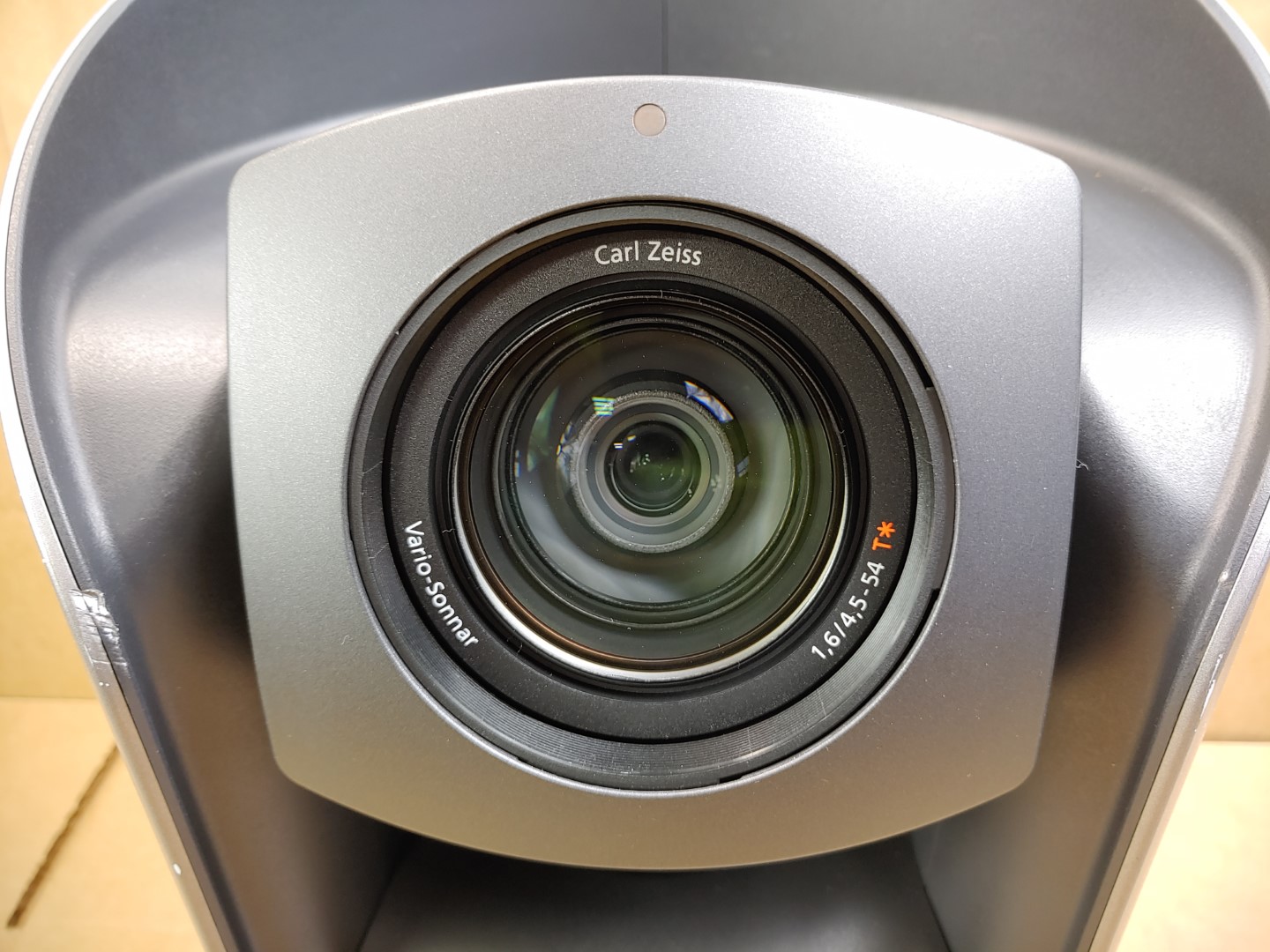 Sony BRC-H700 HD 3CCD Color Video Camera PTZ w/ Carl Zeiss Lens + HFBK-HD1 Card✔ - Image 2