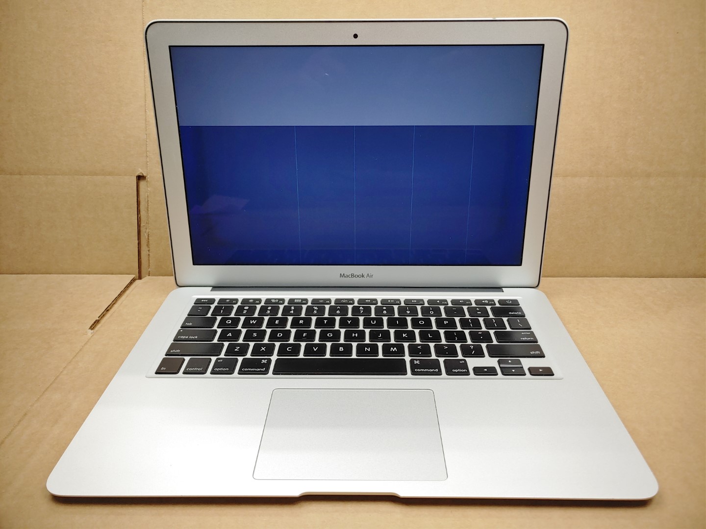 Apple MacBook Air 13" 2011 Intel i5 1.7GHz✔4GB✔256GB✔ **NO OS/NO AC** **READ**