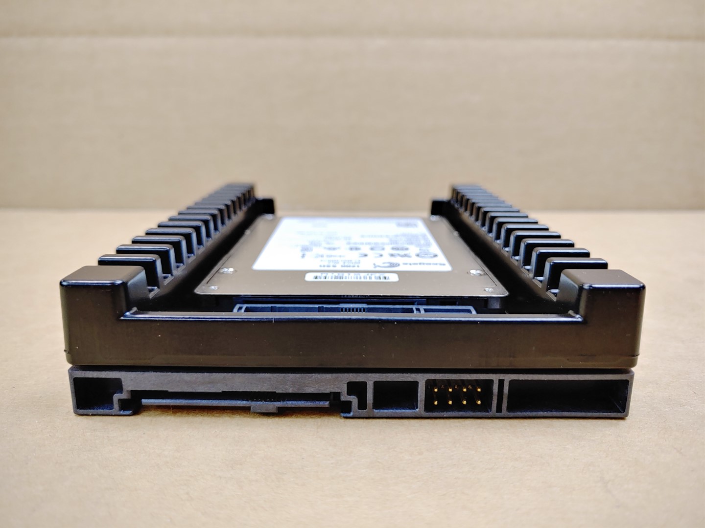 Seagate 1200 400GB 12Gb/s SAS 2.5" SSD ST400FM0073 w/ 3.5 WD Icepack WDSL003B-02 - Image 7