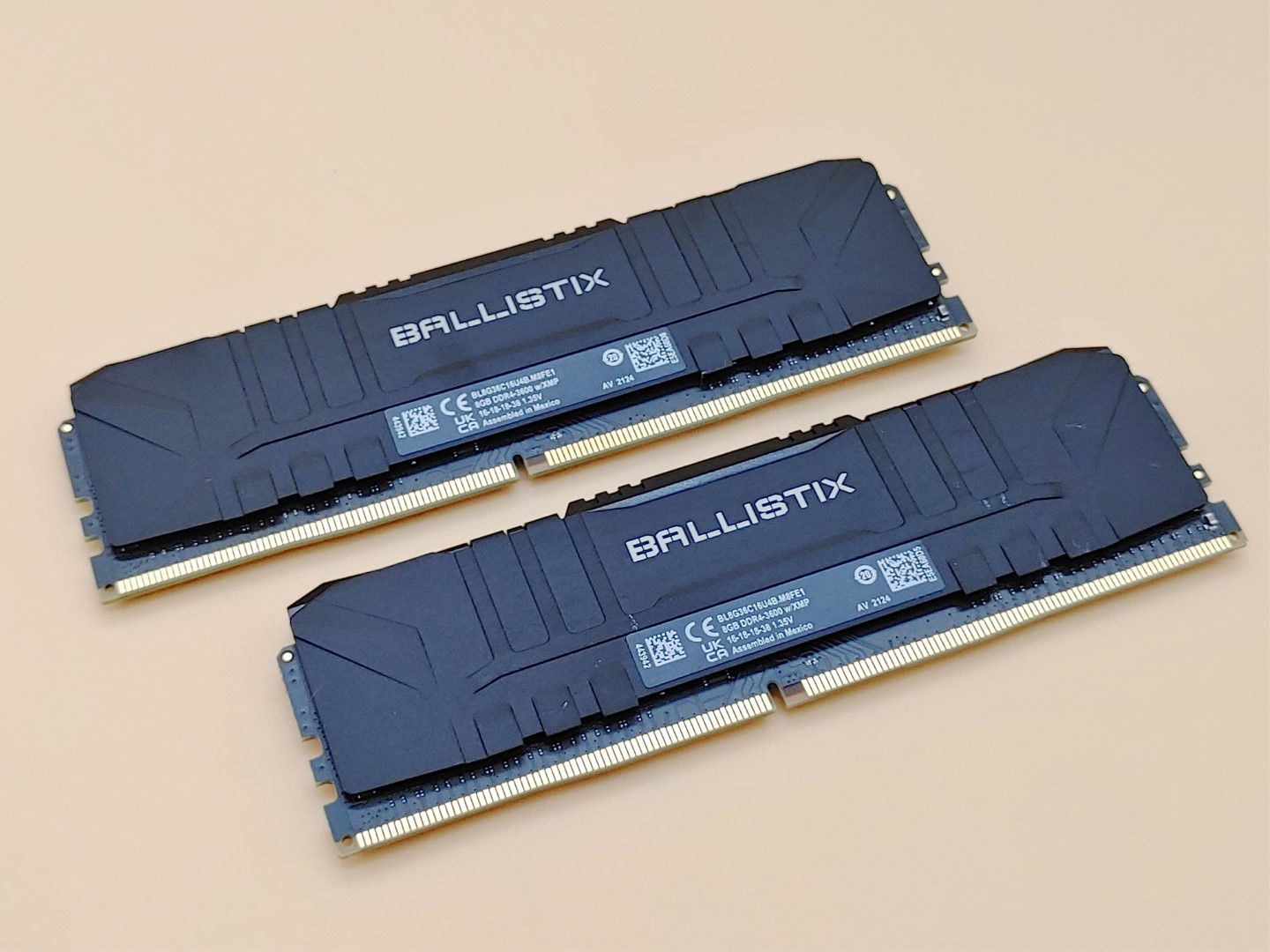 Crucial Ballistix 16GB (2x8GB) DDR4 RAM 3600MHz w/XMP BL8G36C16U4B.M8FE1 ✔✔✔✔