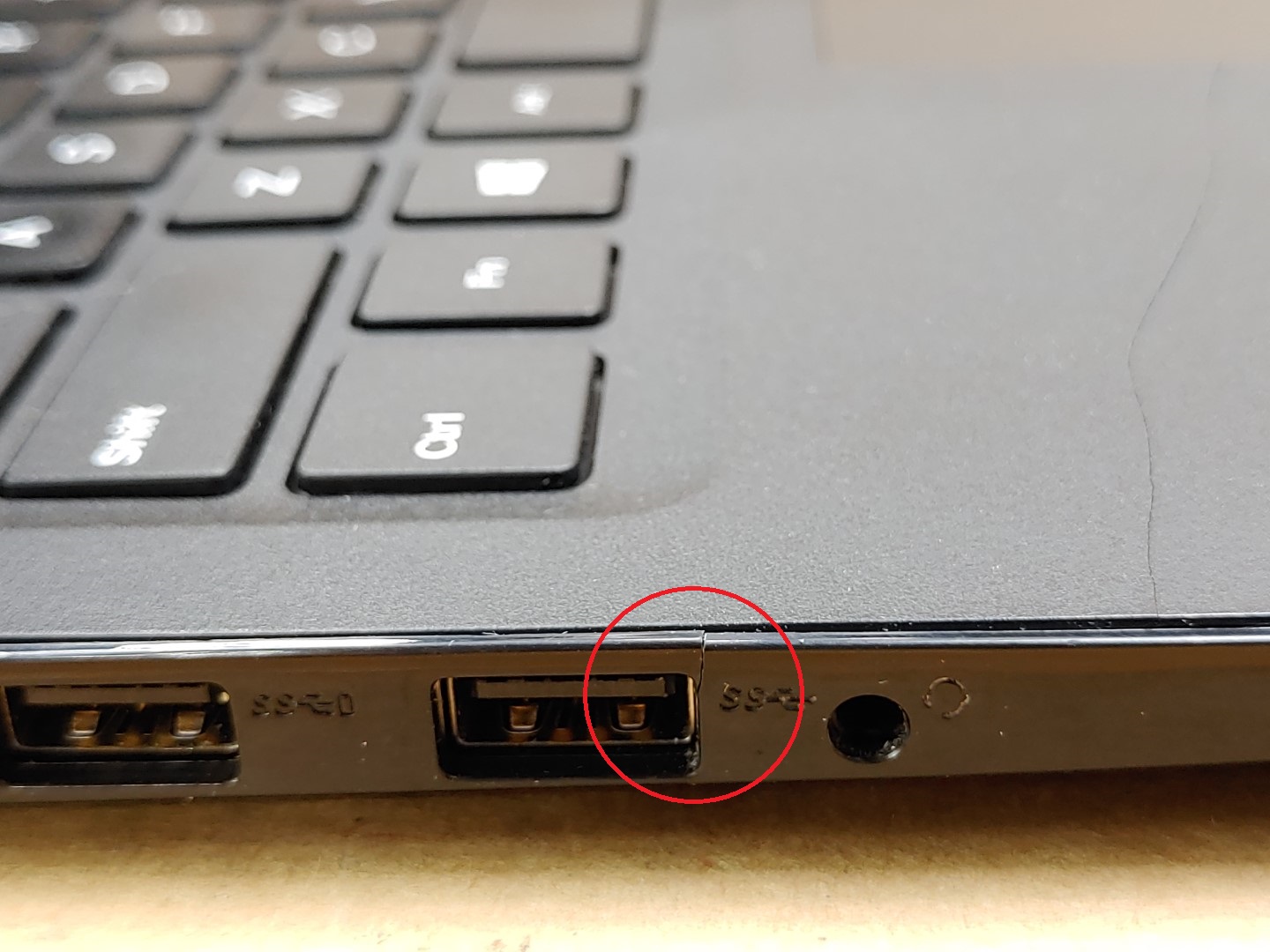 Dell Latitude 3500 15.6" Intel i5-8265U✔ *NO RAM/NO BATT/NO SSD/NO AC* *READ* - Image 10