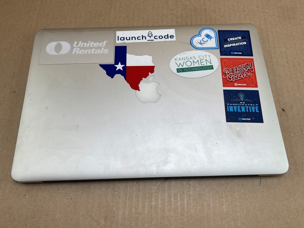 Apple Macbook Pro 15" (2014) Intel i7 2.5Ghz 16GB 512GB SSD (No AC, Bad Battery) - Image 5