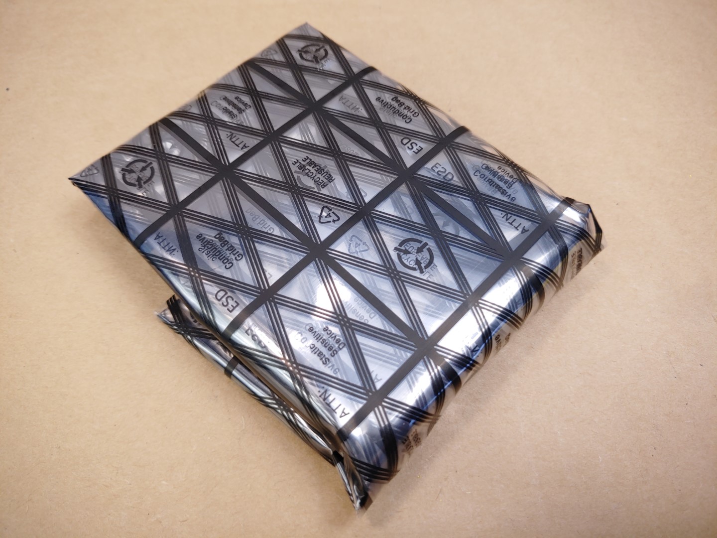 LOT of (2) Seagate 1200 400GB 12Gb/s SAS 2.5" SSD ST400FM0073 (1GM262-080) ✔✔✔ - Image 9