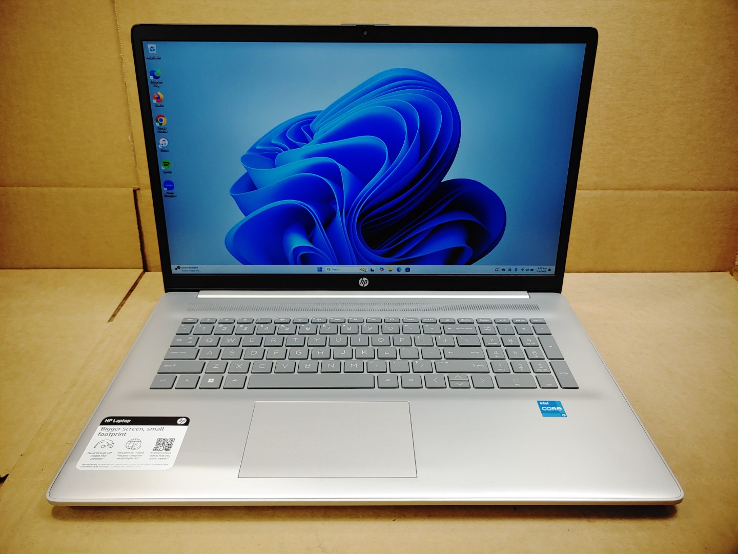 HP Laptop 17-cn2083dx 17.3" Intel i3-1215U✔16GB✔1TB NVMe SSD✔Win11Home✔ *NO A/C*