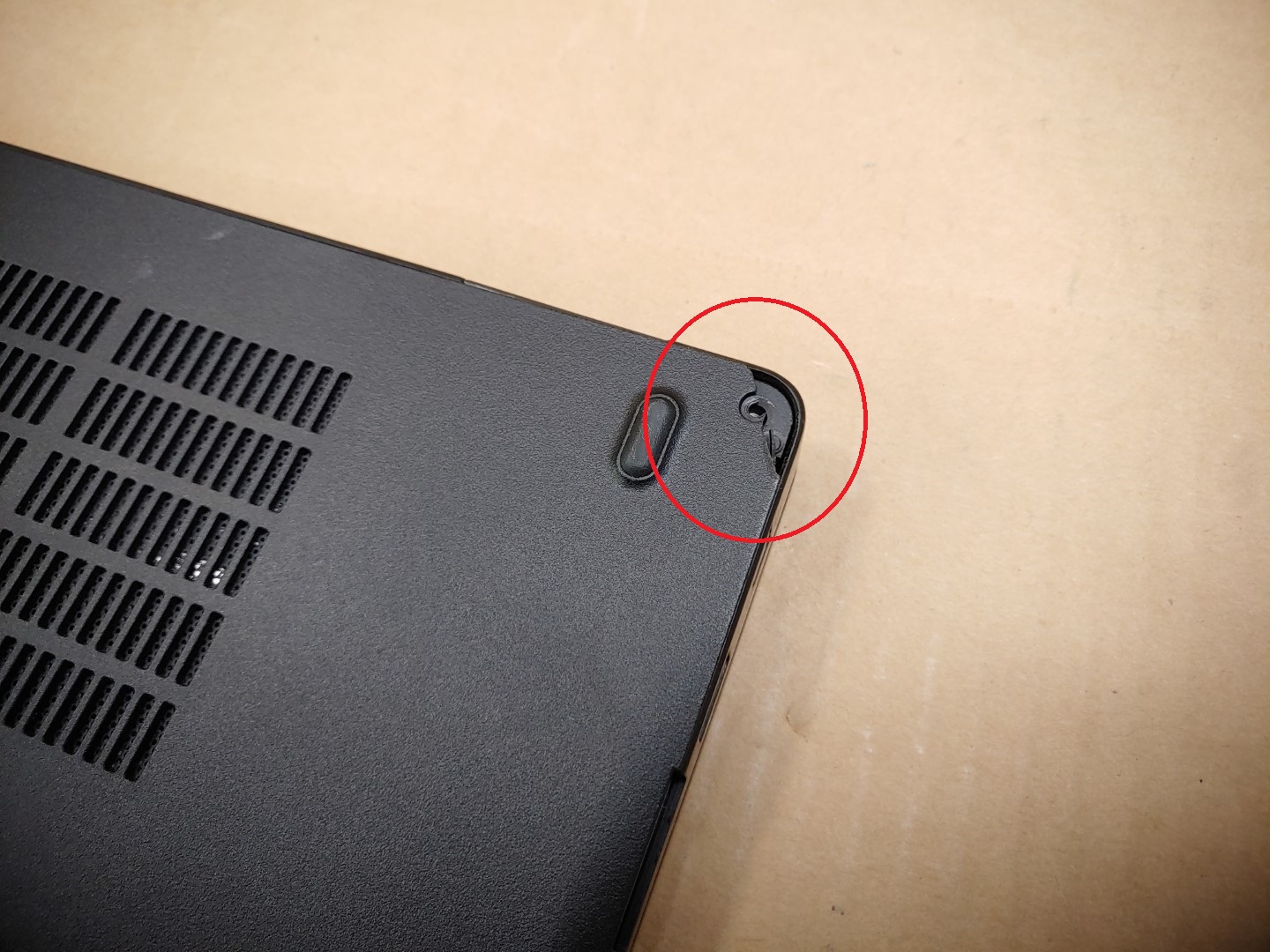 Dell Latitude 5590 15.6" i7-8650U✔ *NO HDD/BATT/RAM/AC* **NO POWER (DOA)** - Image 10