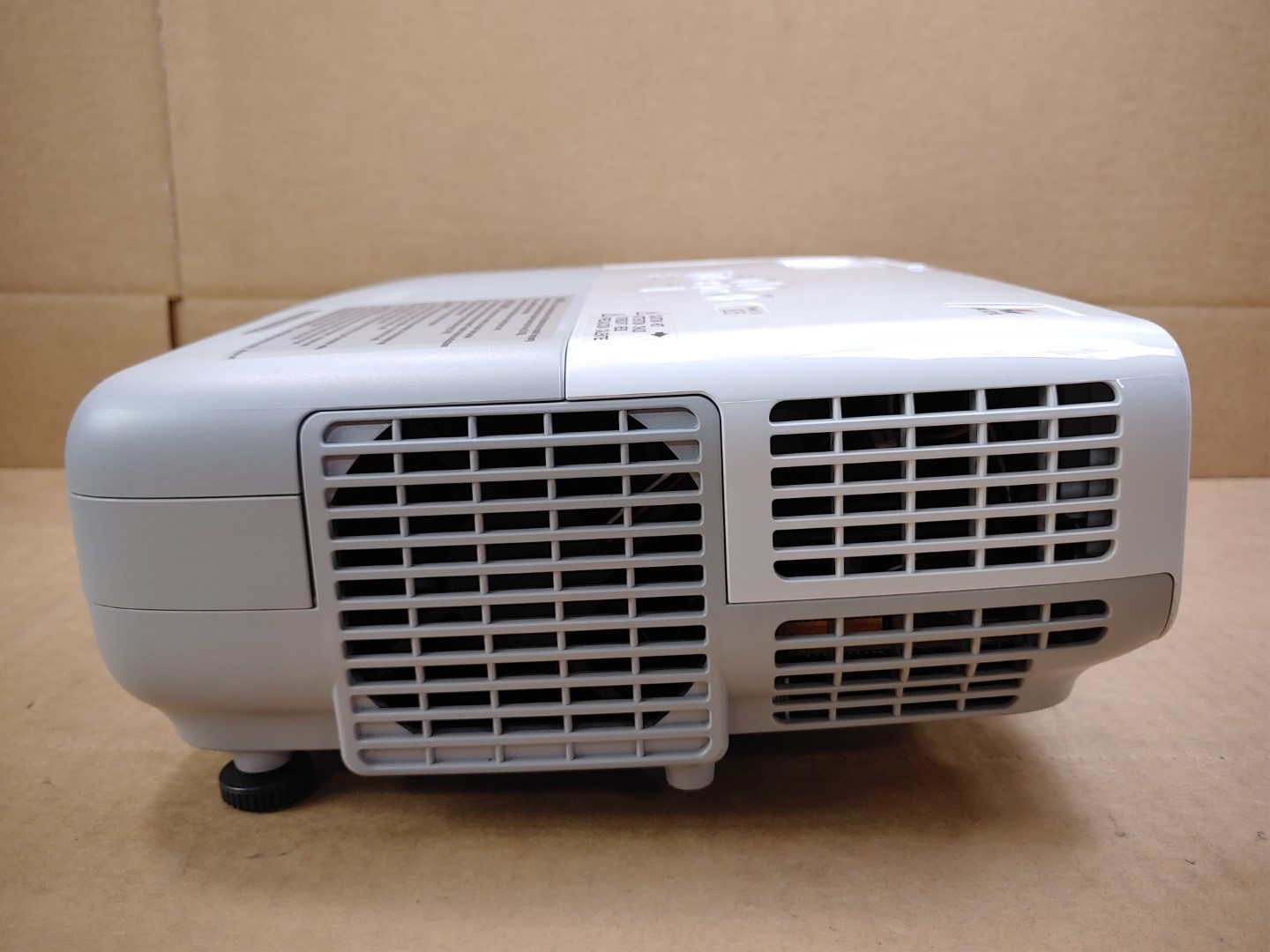 Epson PowerLite 825 H297A XGA 3LCD VGA 3,000 Lumen Projector (662 HOURS) ✔✔✔ - Image 4