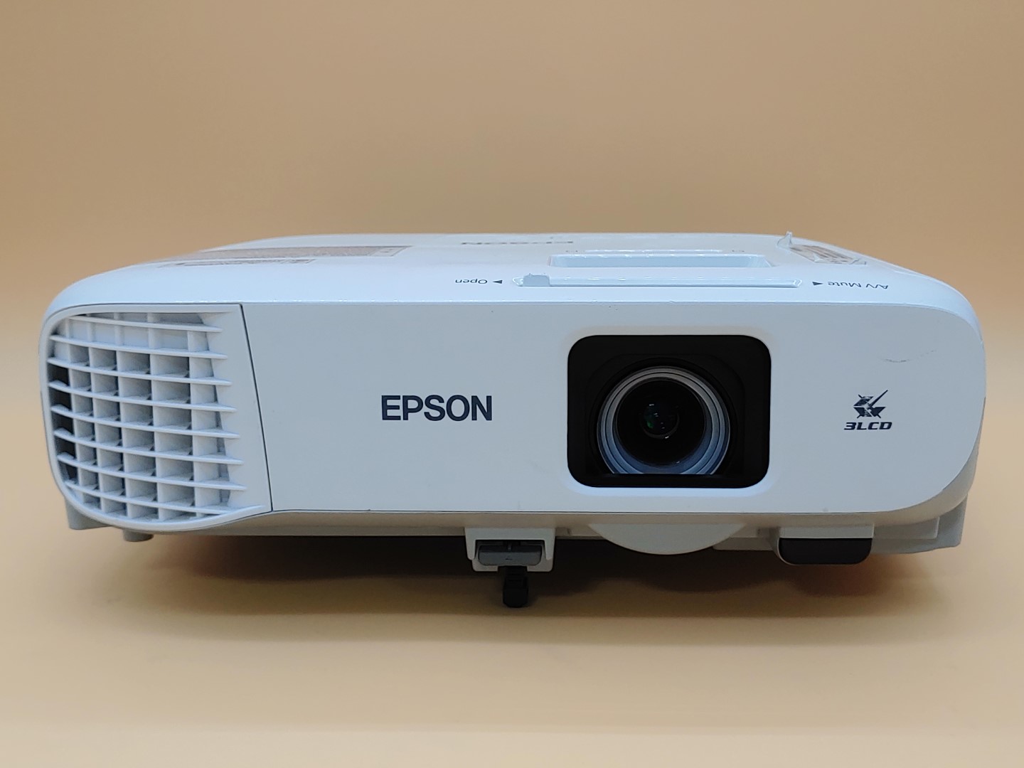 Epson PowerLite 970 3LCD Projector 4000 Lumen ANSI HD 1080p H865A (1649 Hours) ✔ - Image 3
