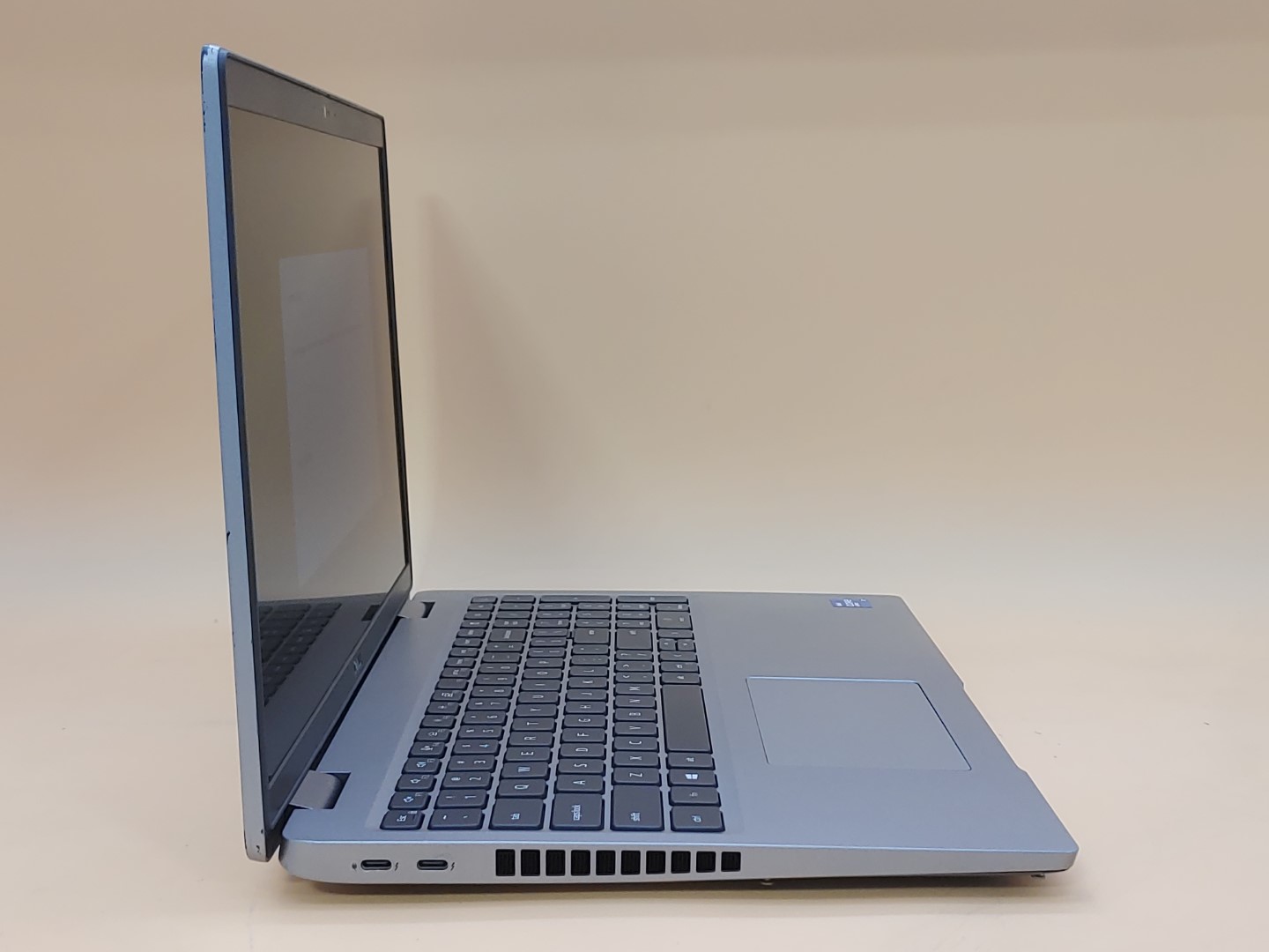 Dell Precision 3560 15.6" i7-1185G7 T500 *NO RAM/SSD/AC* *BIOS LOCKED* *READ** - Image 2