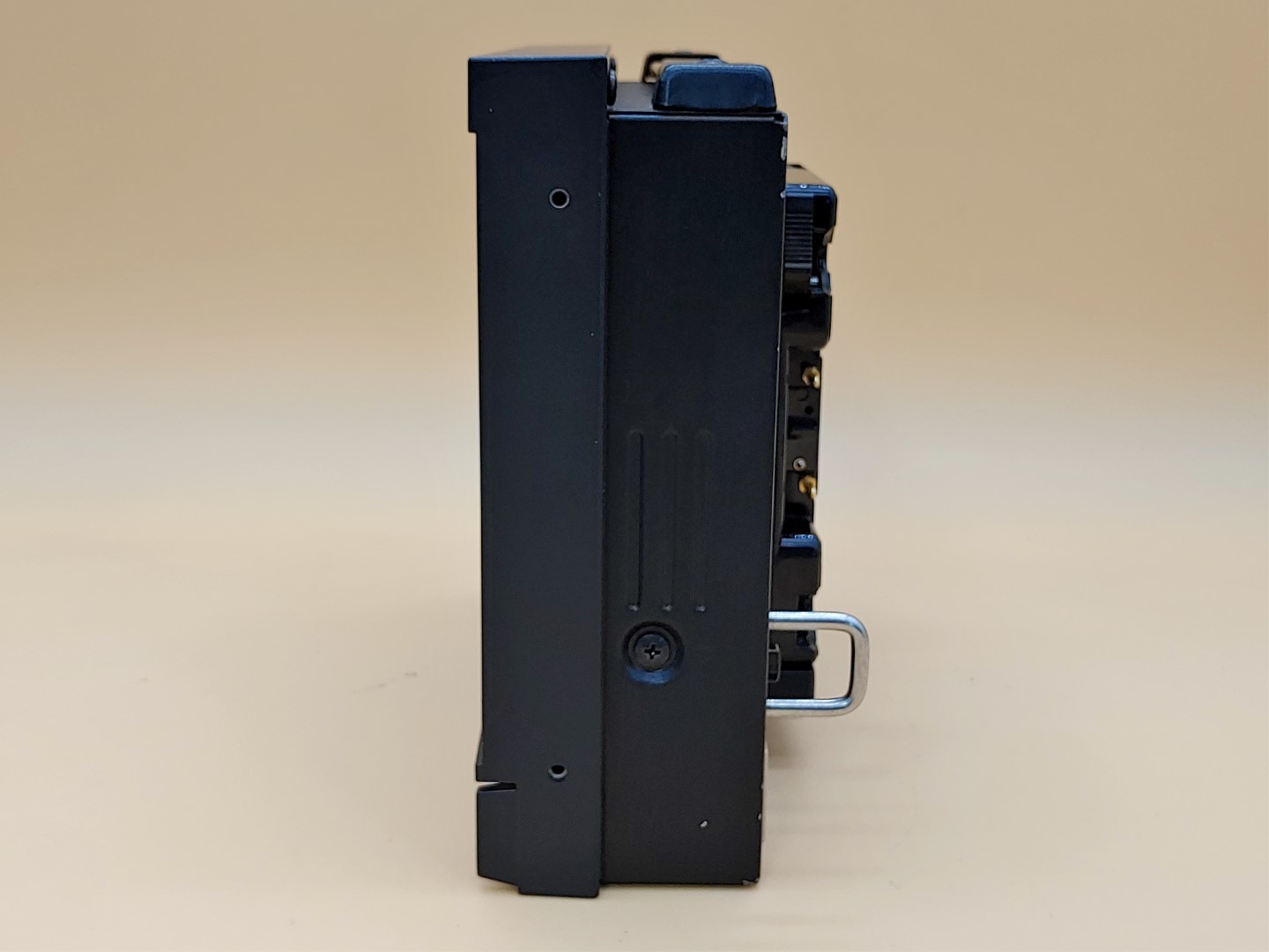 JVC DT-F9L5 Multi-format LCD Broadcast Studio Field Monitor 8.2" *NO BATT**READ* - Image 4