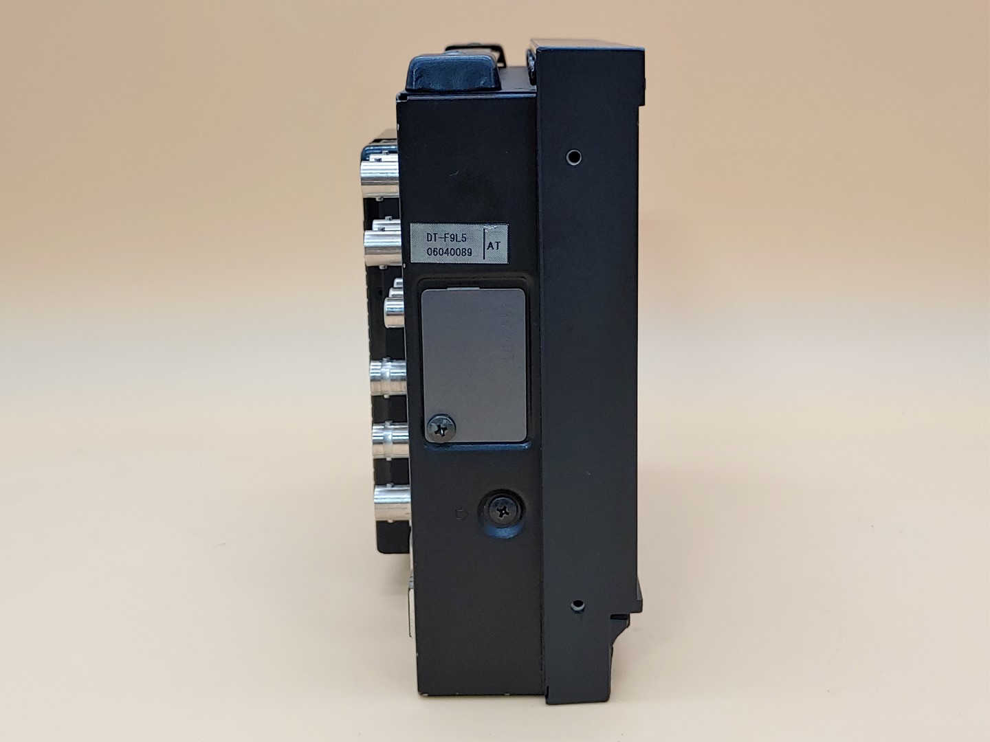 JVC DT-F9L5 Multi-format LCD Broadcast Studio Field Monitor 8.2" *NO BATT**READ* - Image 3