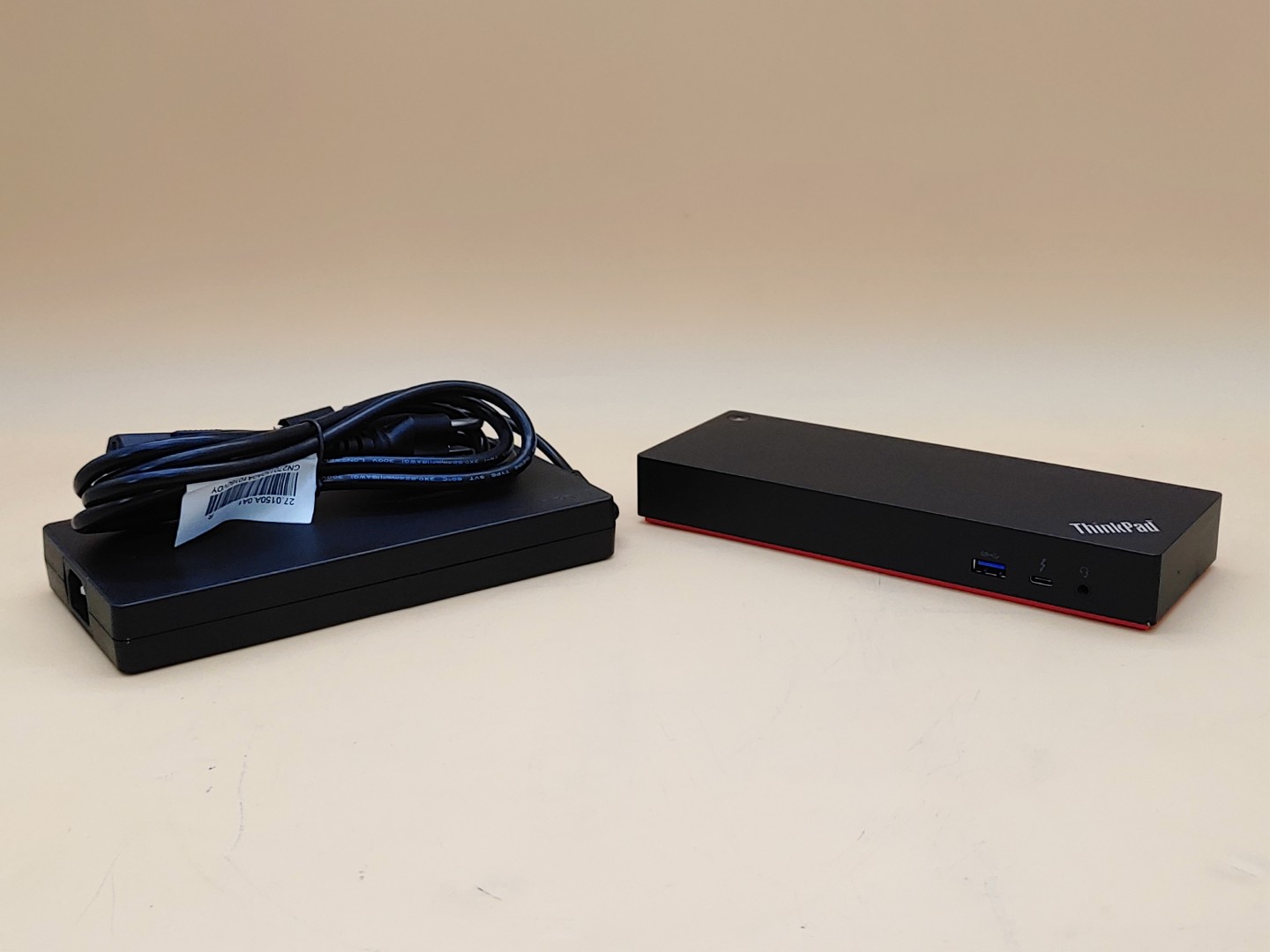 Lenovo ThinkPad Thunderbolt 3 Workstation Dock (03X7538) DK1841 w/ OEM 230W A/C