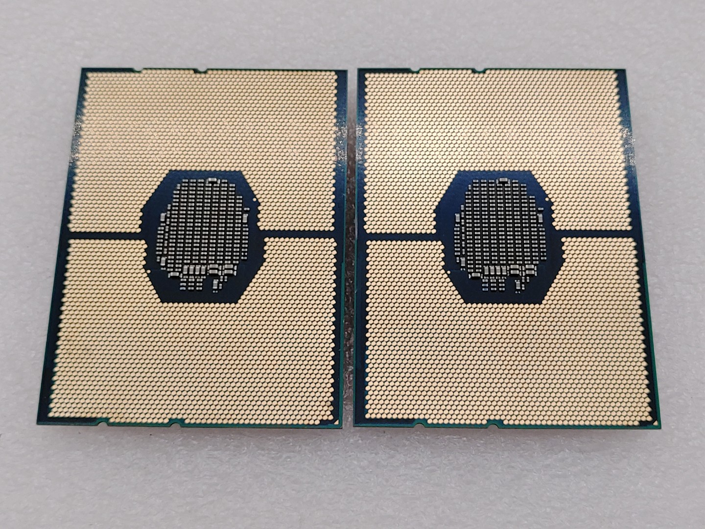 Intel Xeon Gold 6240 2.60GHz SRF8X 18-Core CPU Processor LGA3647 - LOT of (2) - Image 3