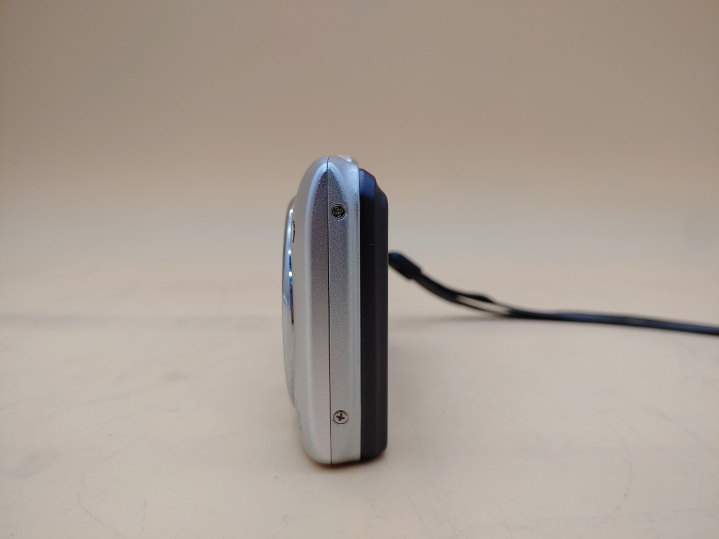 Nikon COOLPIX S3500 20.1MP Digital Camera w/ 8GB SD Card & Battery *NO CHARGER* - Image 3